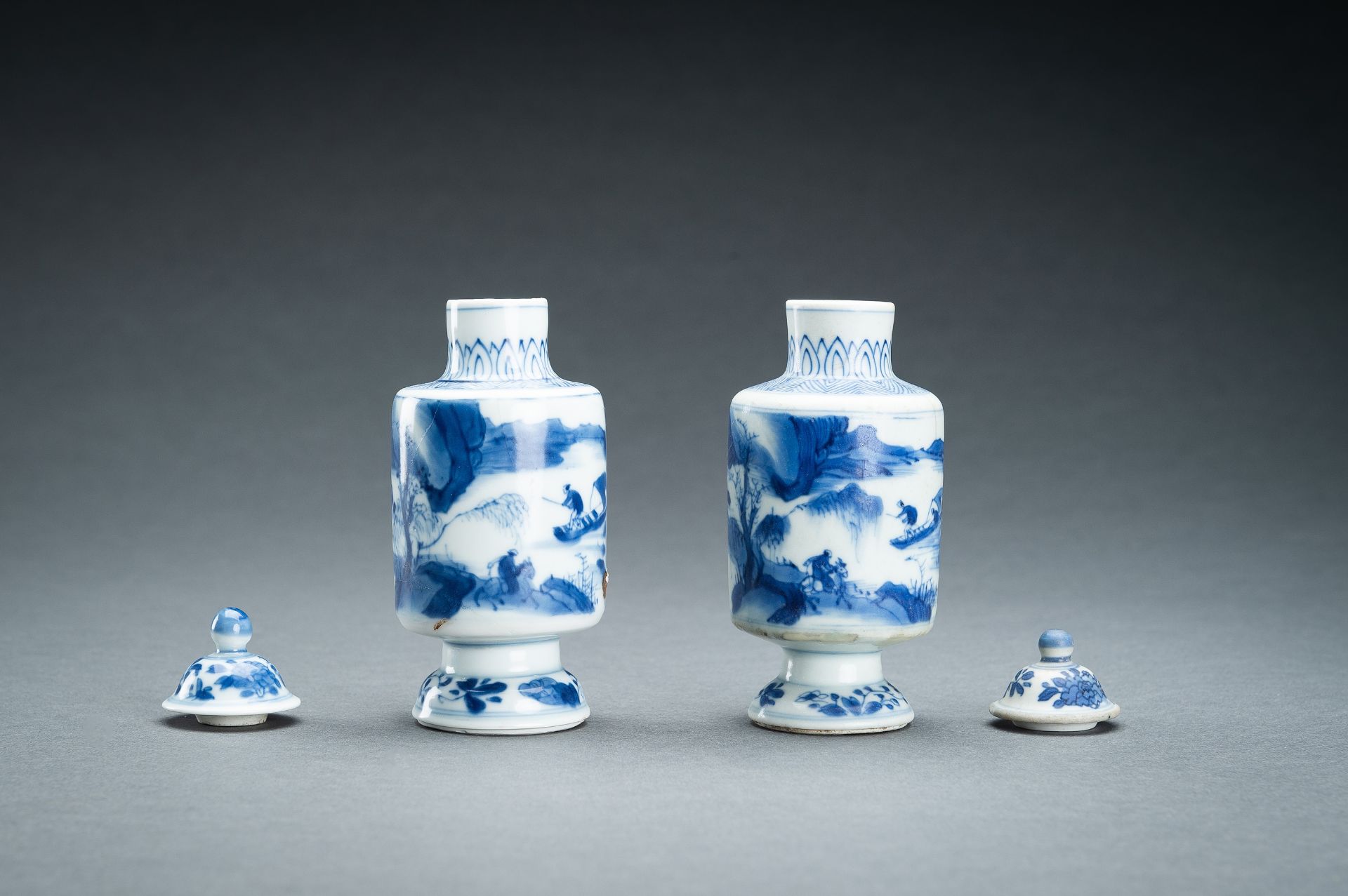 TWO BLUE AND WHITE PORCELAIN VASES WITH COVERS, 17th CENTURY - Image 10 of 15