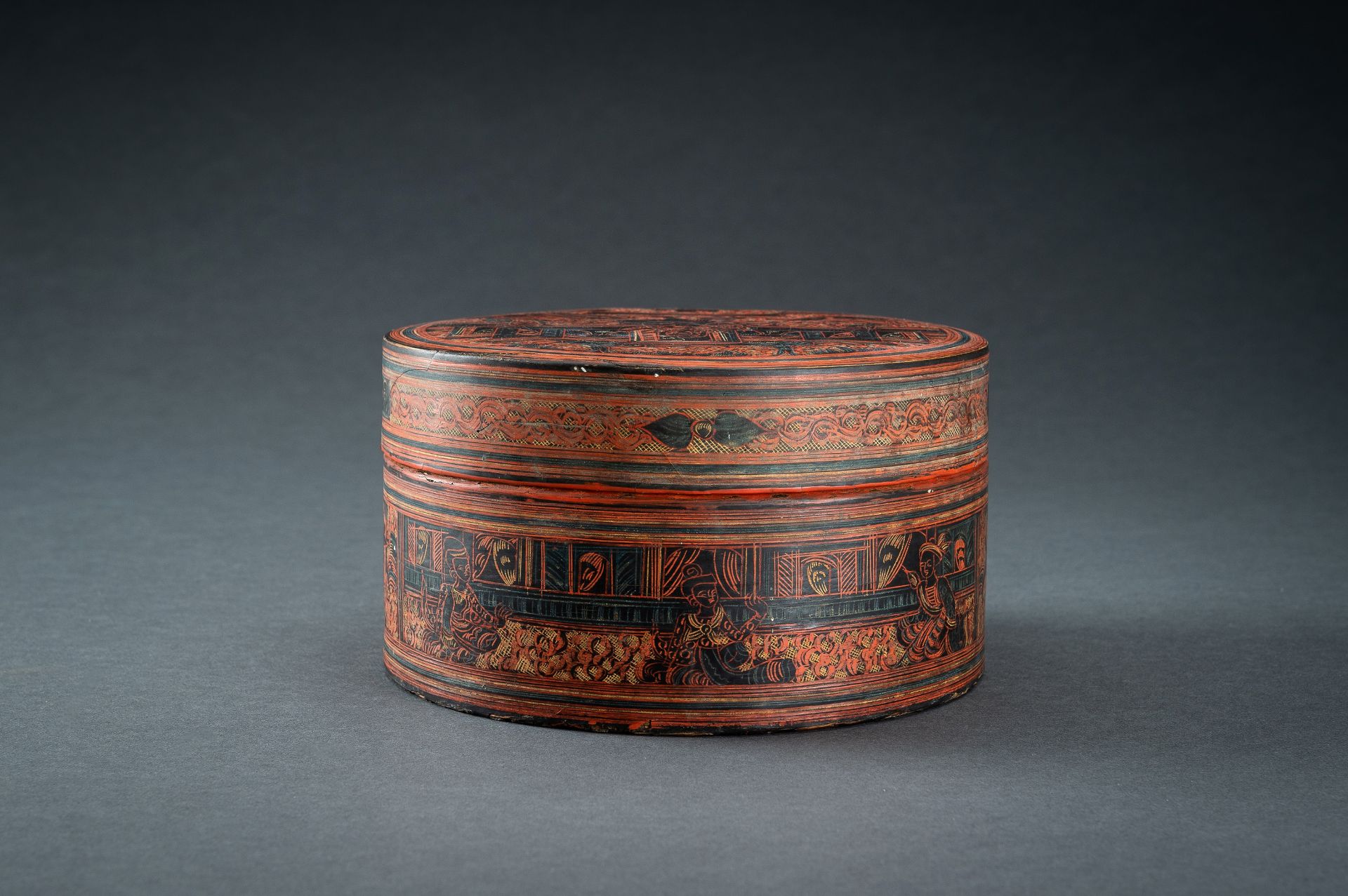 A FOUR-TIERED LACQUERED BAMBOO BETEL BOX, 1900-1950 - Image 8 of 16