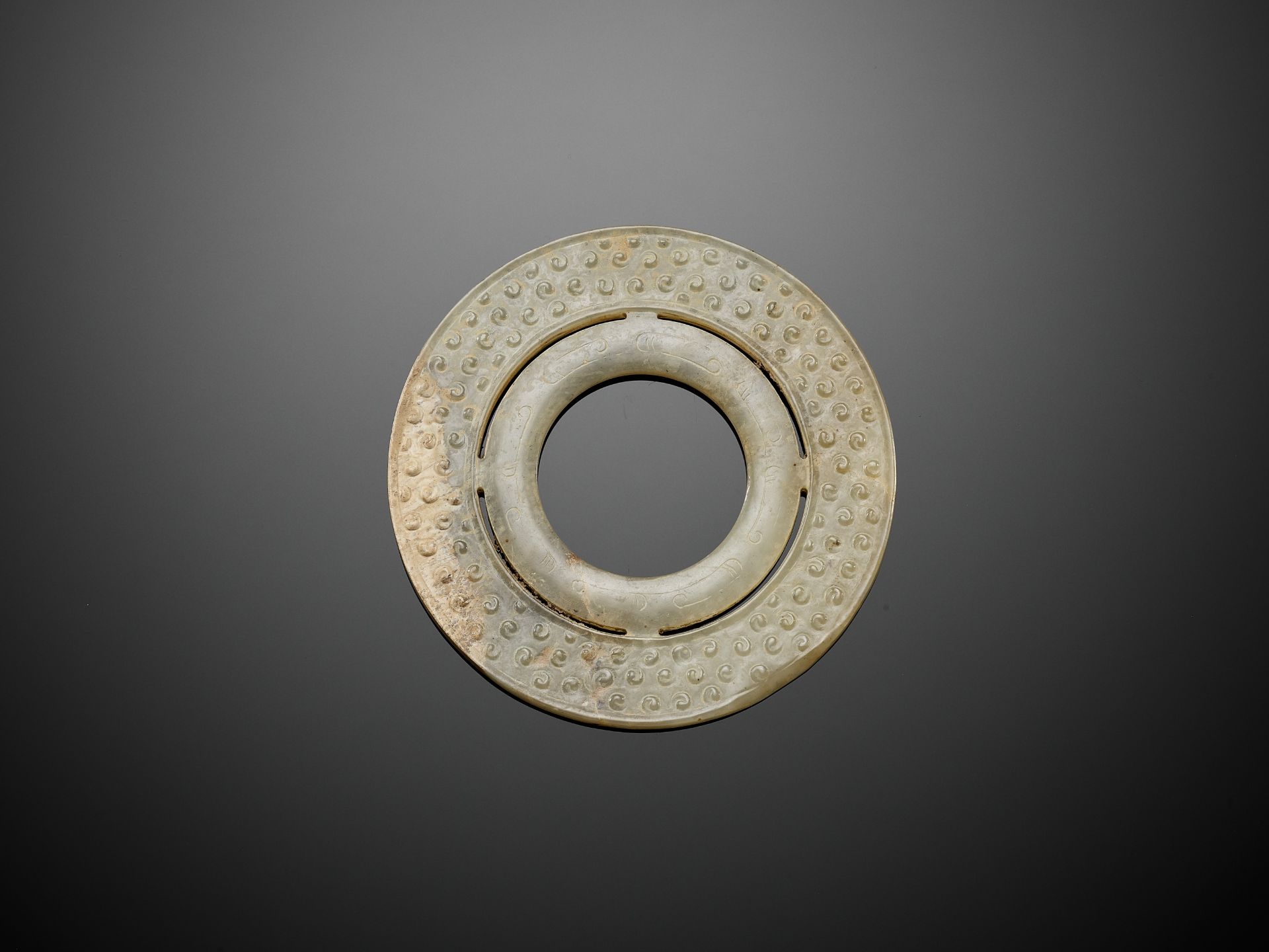 A JADE DOUBLE DISK, BI, WARRING STATES TO WESTERN HAN DYNASTY - Image 2 of 7