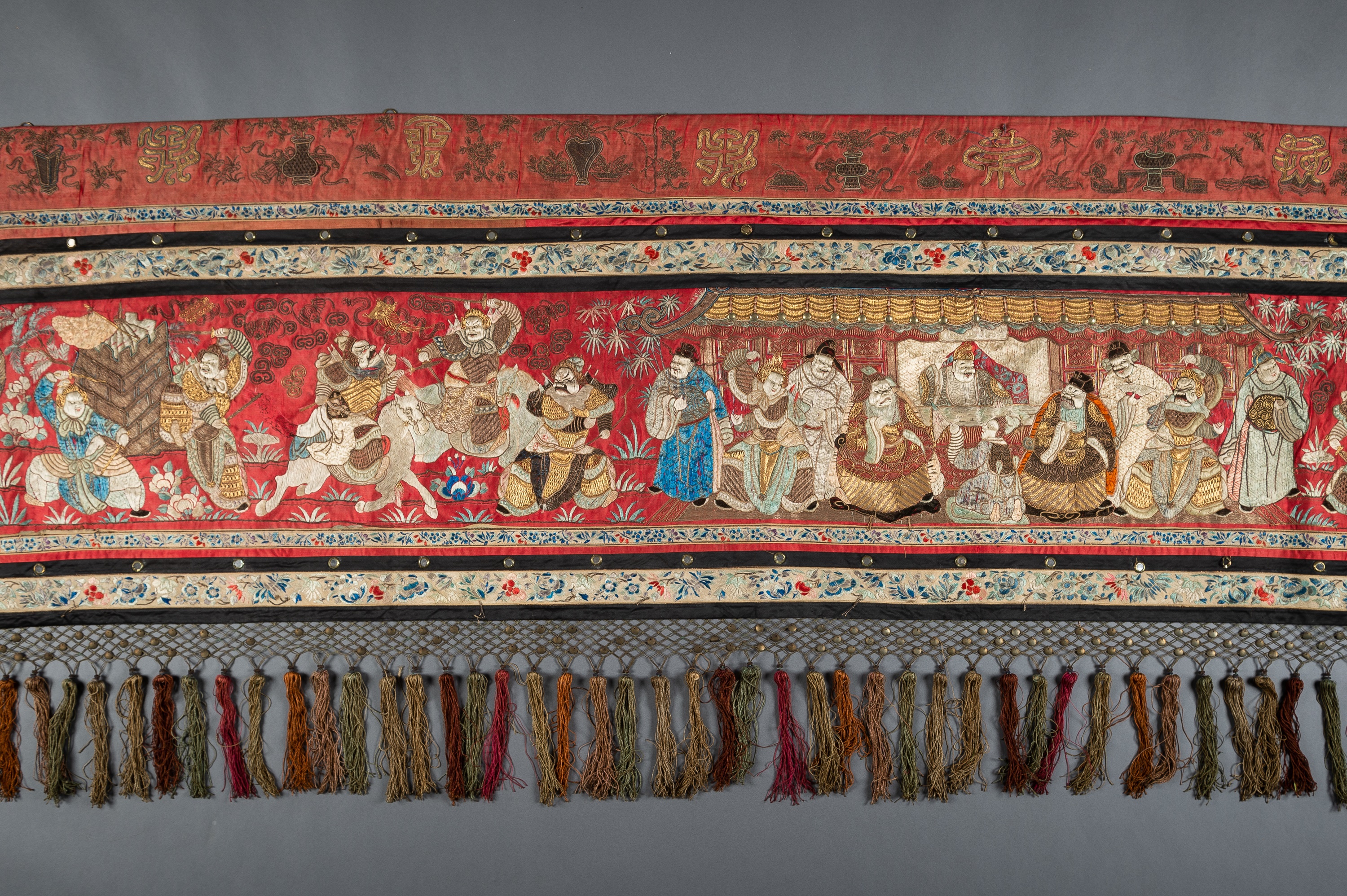 A LARGE EMBROIDERED WALL PANEL, QING - Image 12 of 26