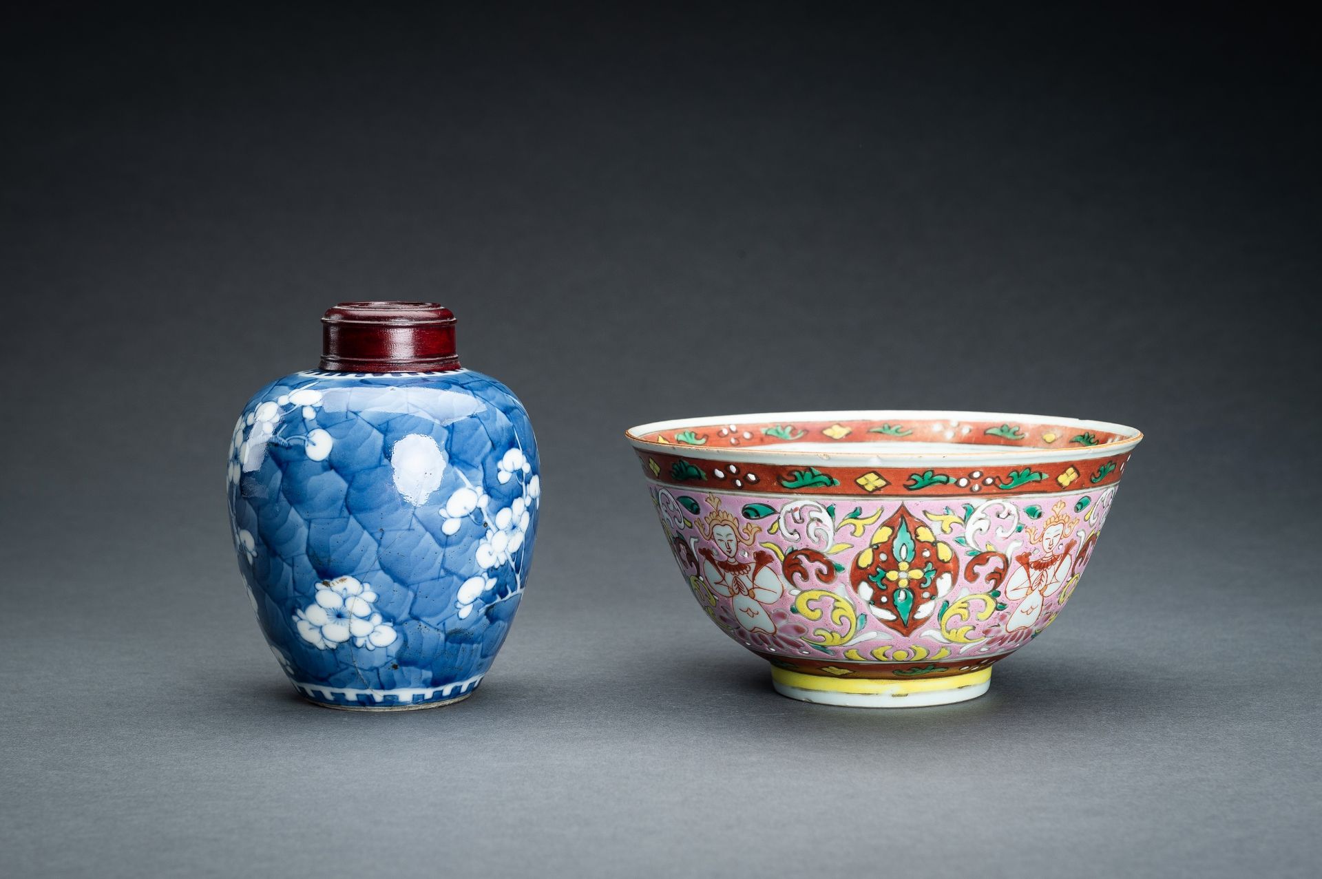 A GROUP OF FOUR PORCELAIN ITEMS, QING - Image 6 of 19