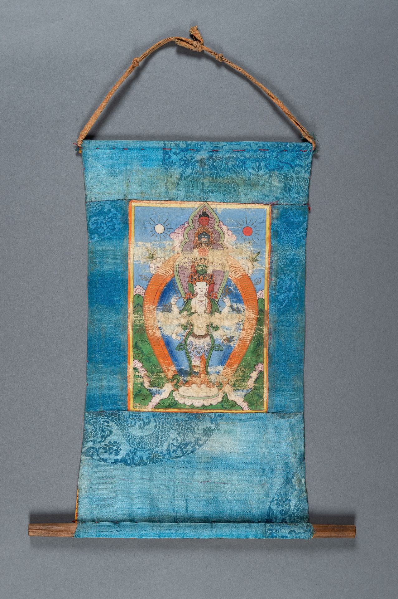 A THANGKA OF AVALOKITESHVARA, 19TH CENTURY - Image 2 of 8