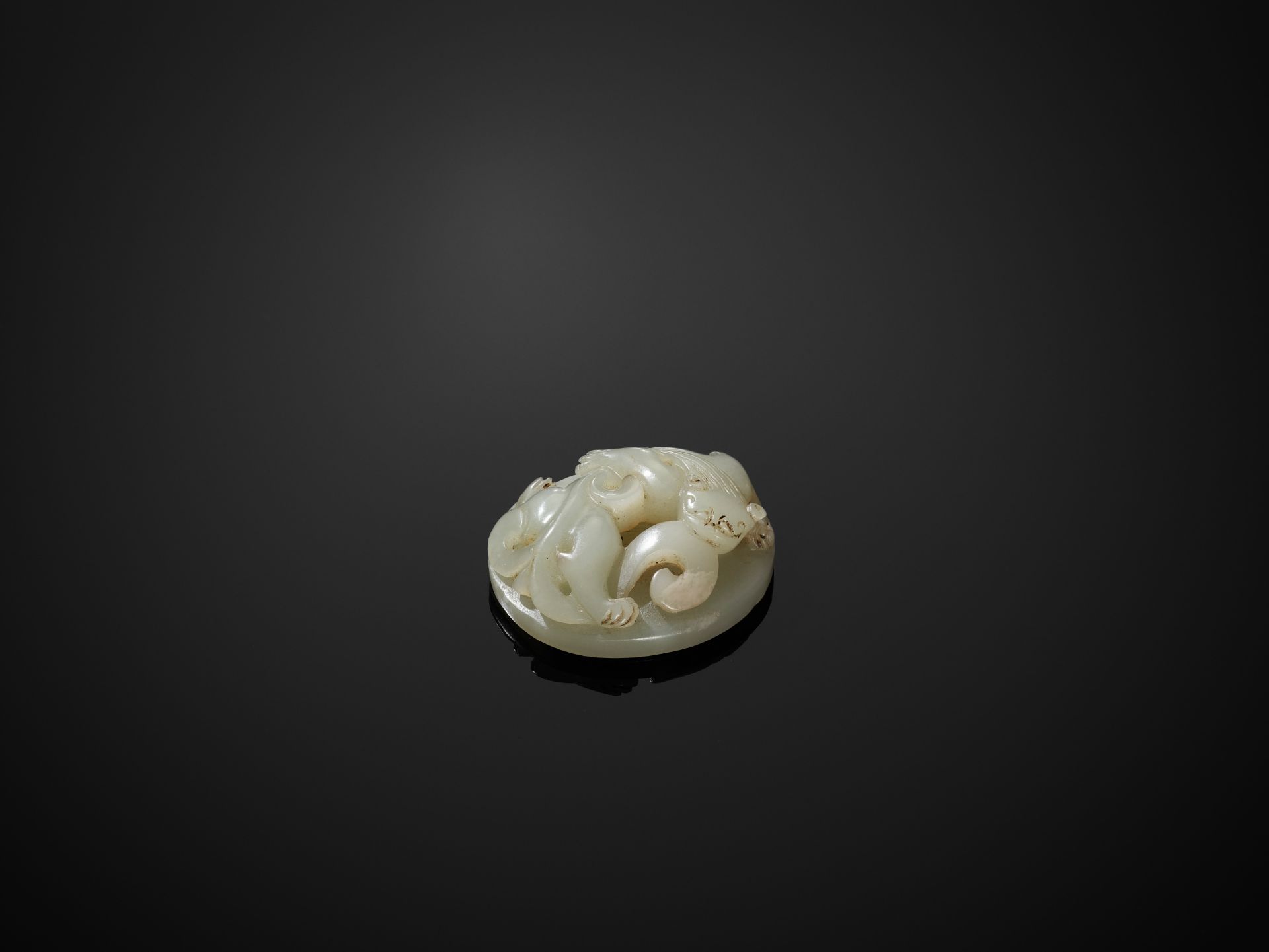 AN EXQUISITE SMALL PALE CELADON JADE SWORD POMMEL WITH HORNLESS DRAGON, WESTERN HAN - Image 2 of 6