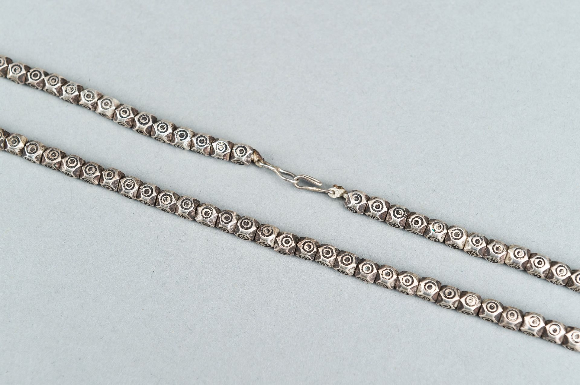 TWO MIDDLE EASTERN SILVER AND METAL NECKLACES, c. 1900s - Bild 7 aus 12