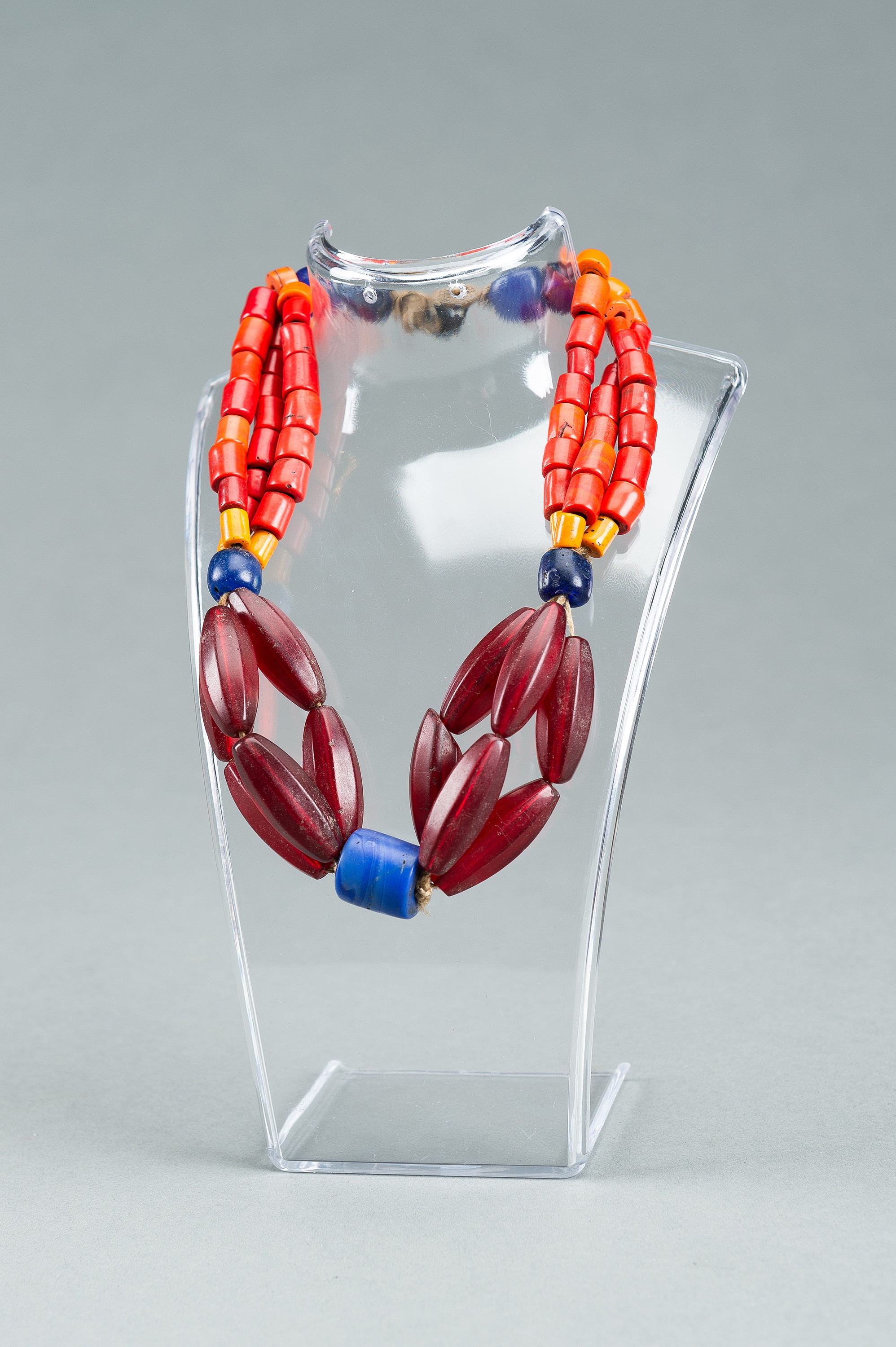 A NAGALAND MULTI-COLORED GLASS NECKLACE, c. 1900s - Image 3 of 9