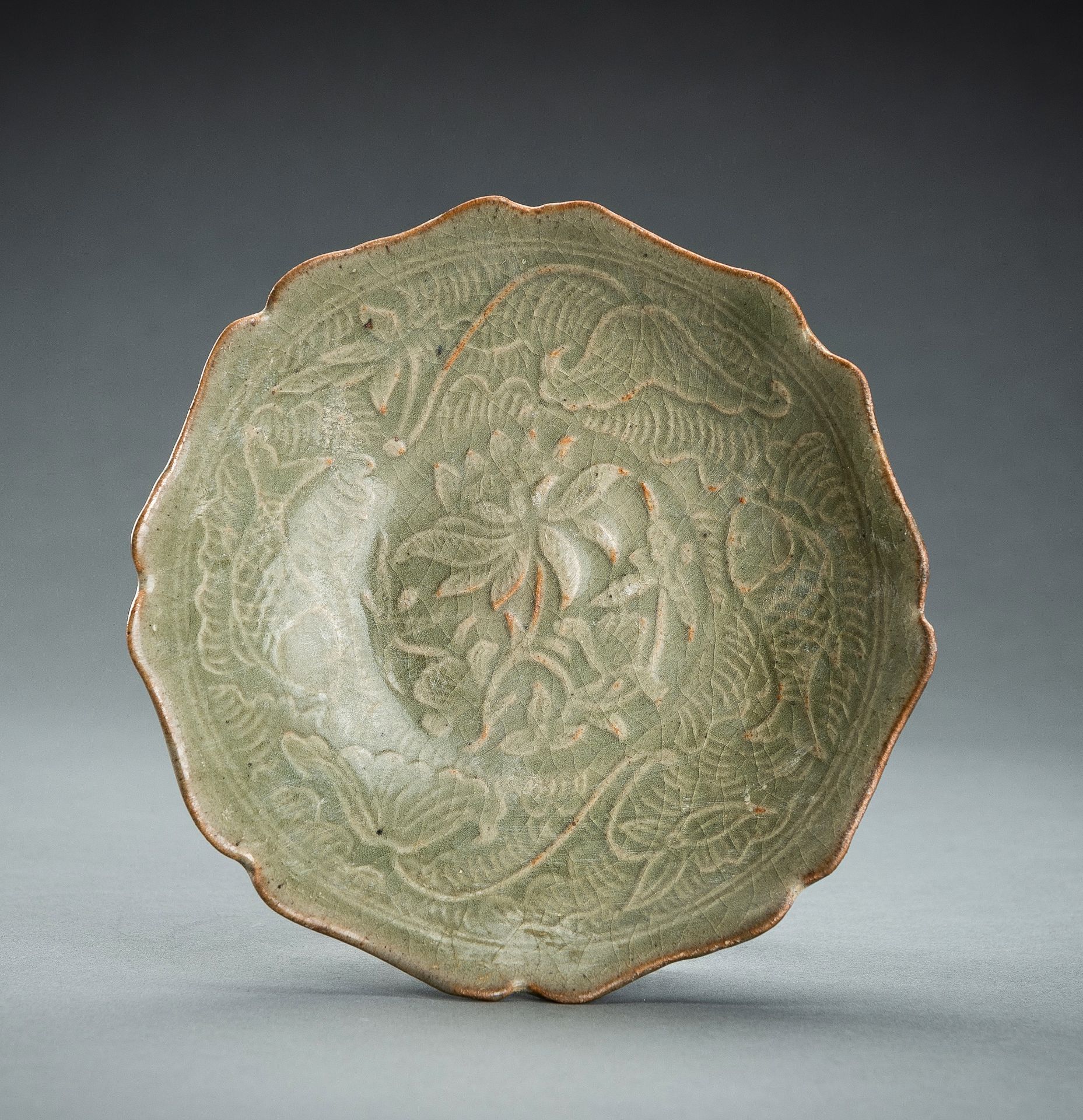 A LONGQUAN CELADON 'FISH' BOWL, NORTHERN SONG STYLE