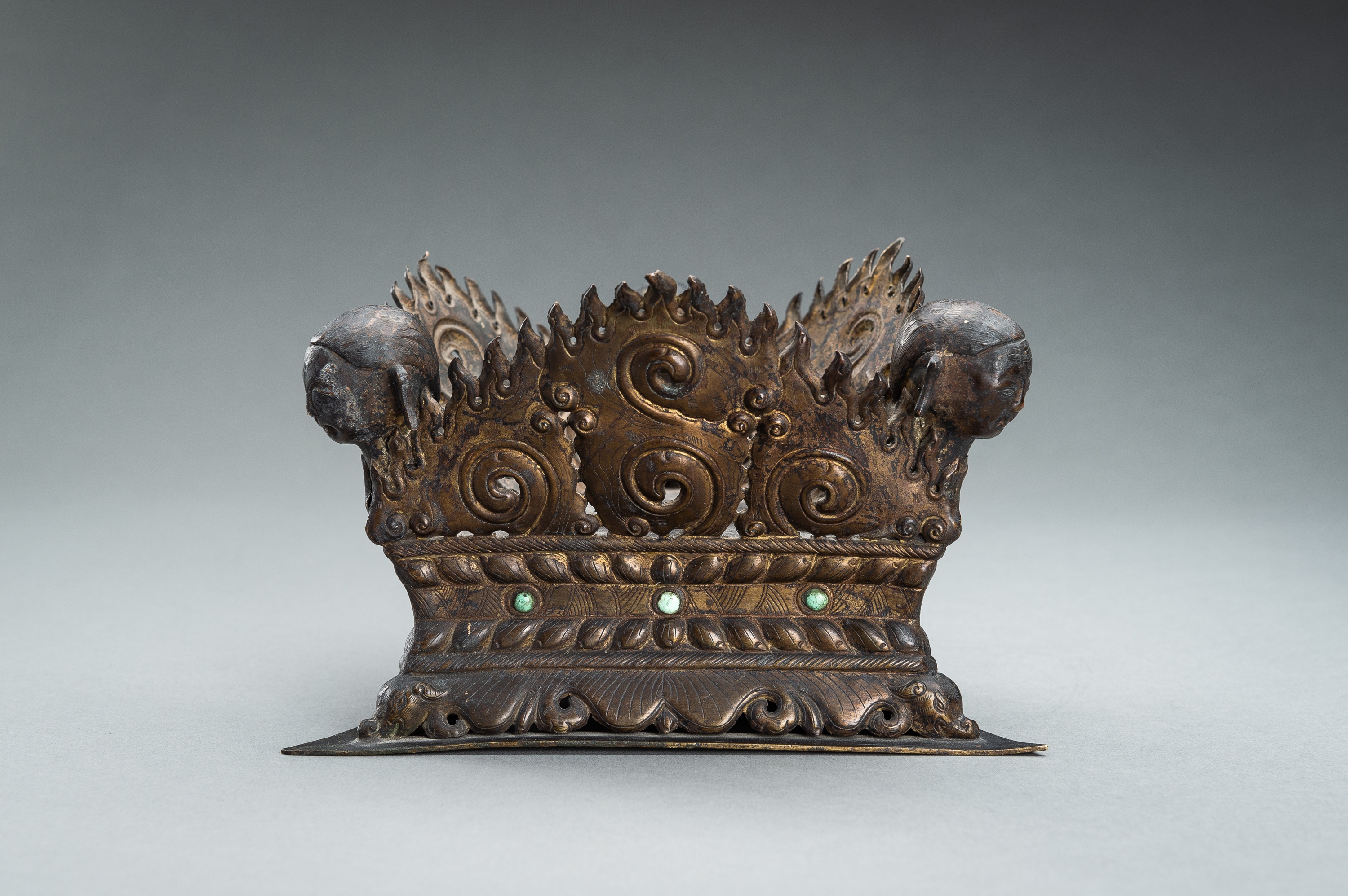 A COPPER MOUNTED KAPALA AND STAND, 19TH CENTURY - Image 17 of 19