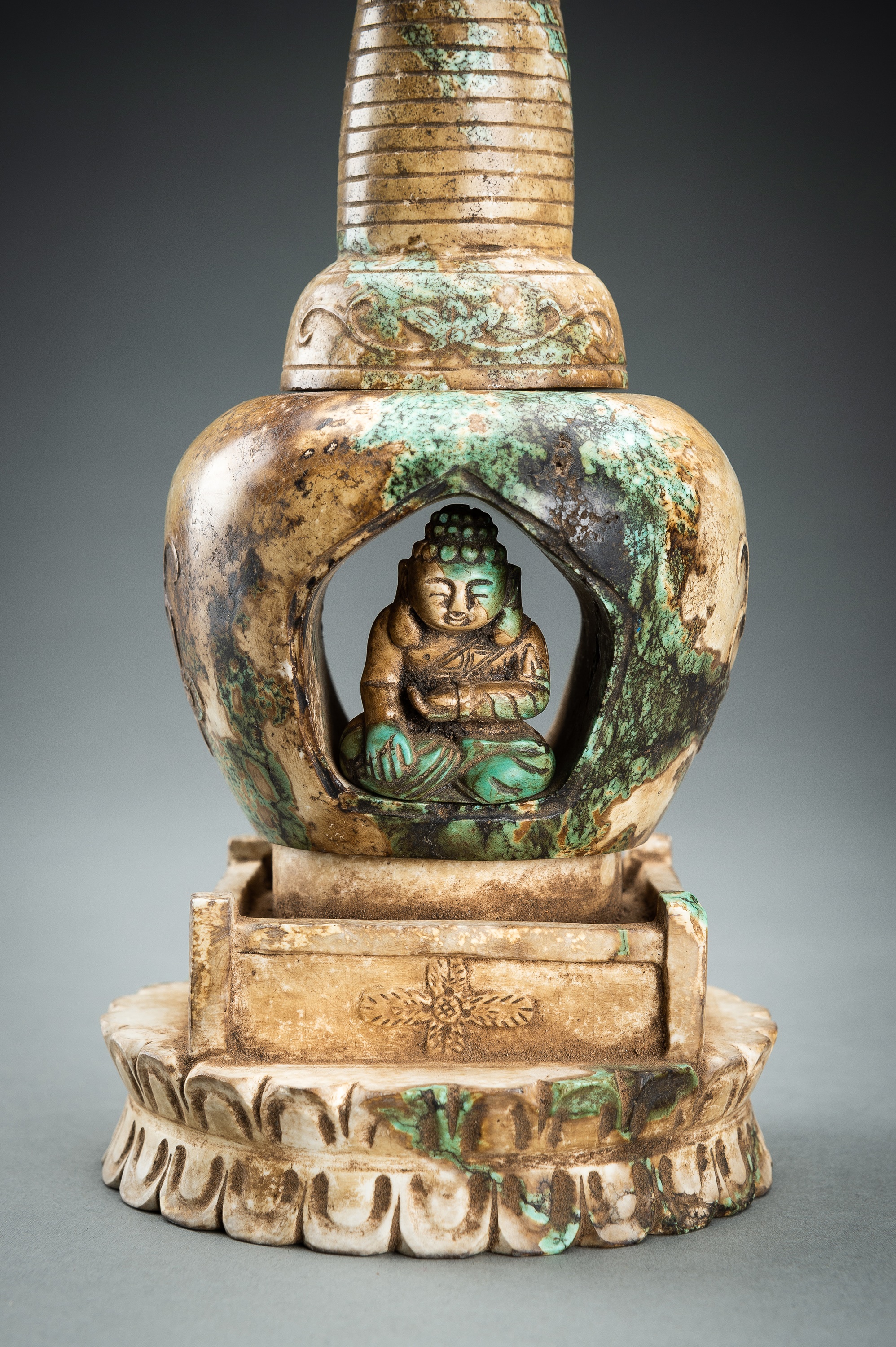 A FOUR-PART TURQUOISE MATRIX STUPA WITH BUDDHA - Image 2 of 18