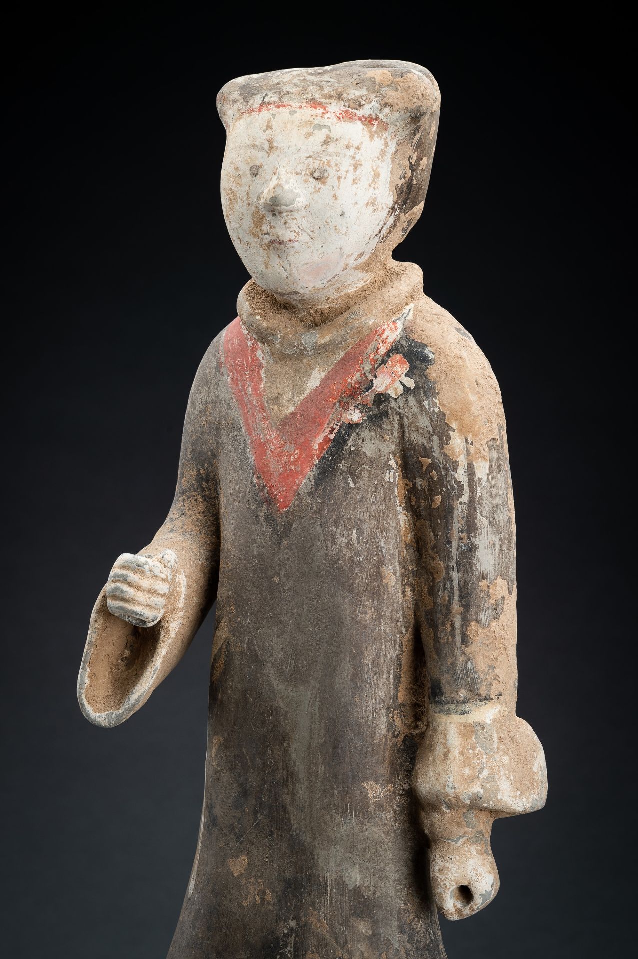 A POTTERY FIGURE OF A GUARD, HAN DYNASTY - Image 11 of 14