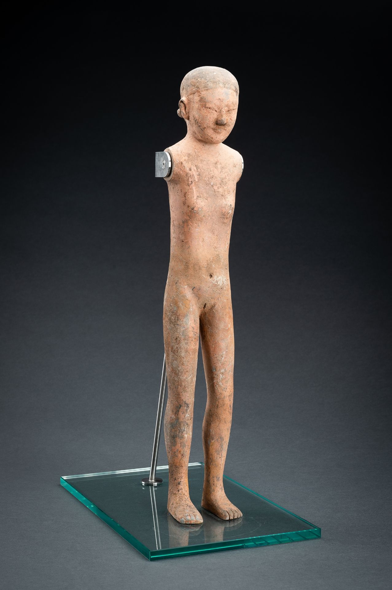 A RARE POTTERY FIGURE OF A FEMALE, WESTERN HAN - Image 8 of 16