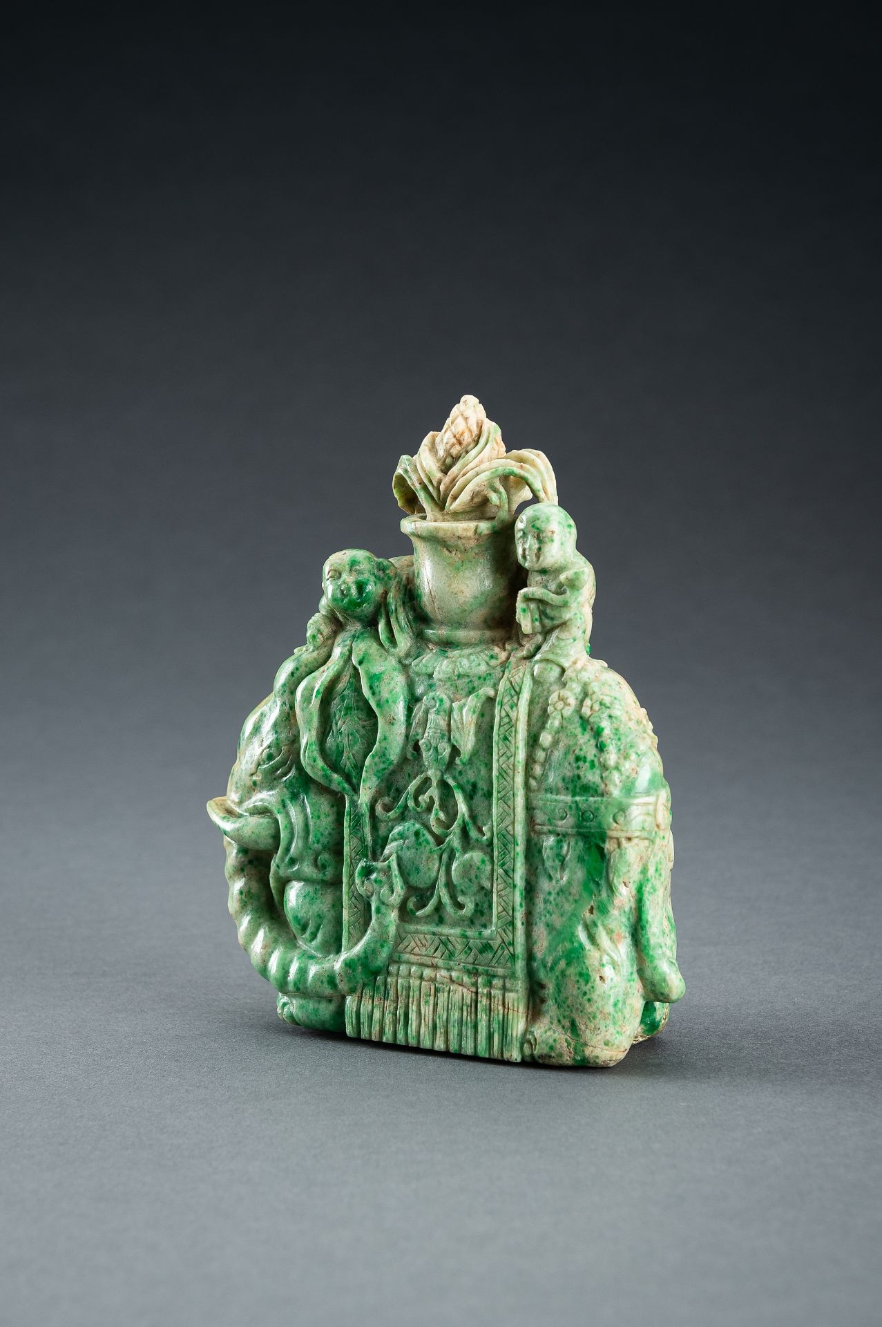 A JADEITE CARVING OF AN ELEPHANT AND BOYS, REPUBLIC PERIOD - Bild 7 aus 14