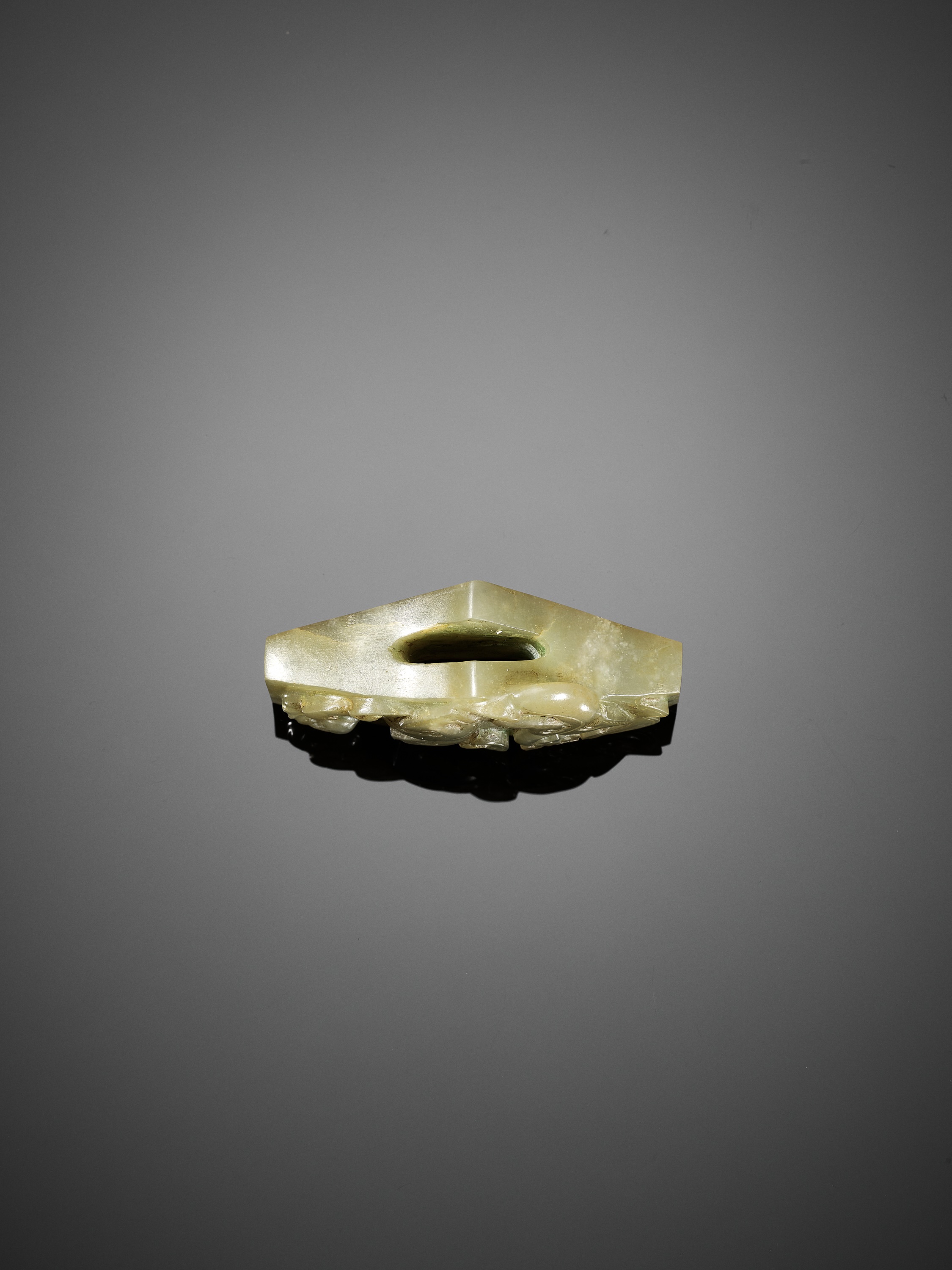 A CELADON JADE SWORD GUARD, WESTERN HAN DYNASTY - Image 11 of 13