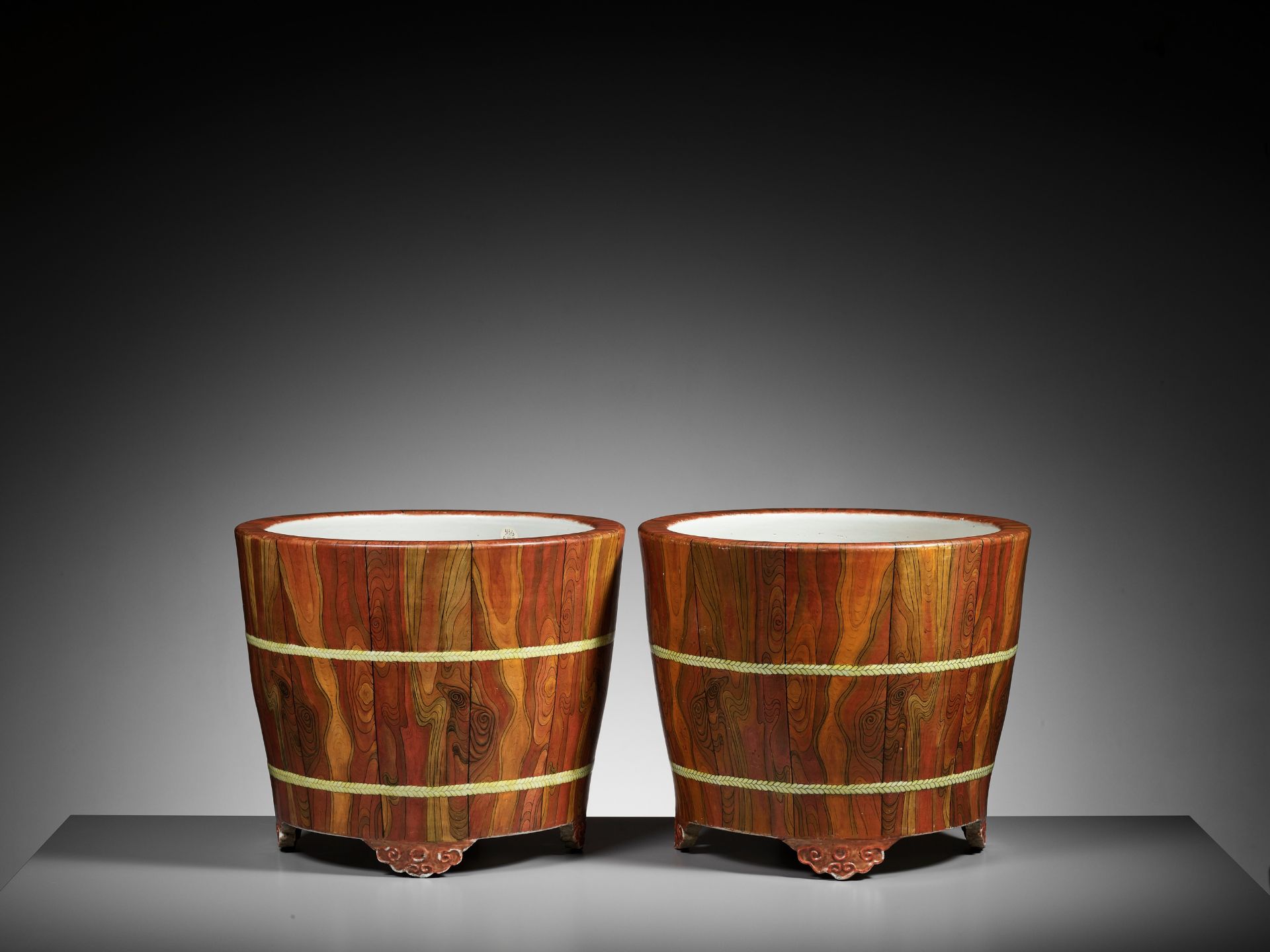 A PAIR LARGE 'FAUX-BOIS' JARDINIERES, QIANLONG MARKS AND PROBABLY OF THE PERIOD (circa 1736-1795) - Image 8 of 22