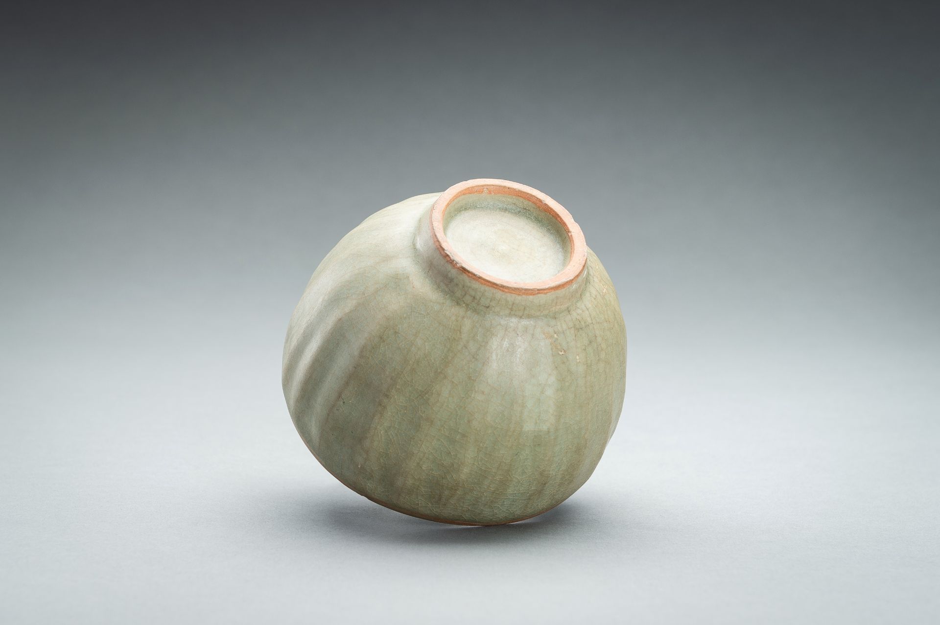 A LONGQUAN CELADON CERAMIC BOWL, SONG DYNASTY - Image 8 of 10