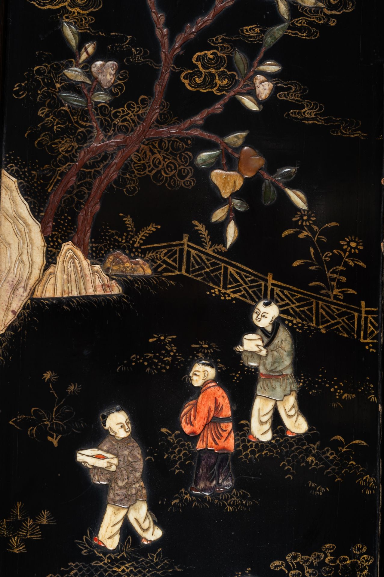 A PAIR OF INLAID LACQUERD WOOD PANELS, LATE QING - Image 9 of 16