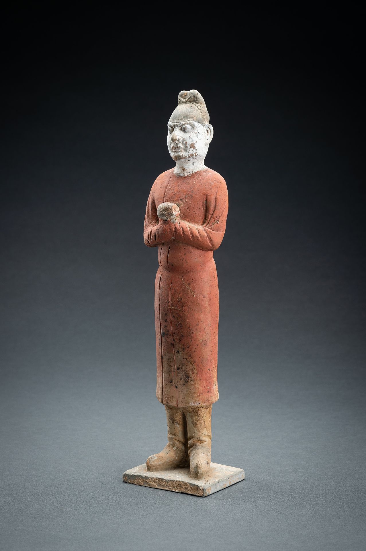 A RARE POTTERY FIGURE OF A COURT SERVANT, TANG DYNASTY - Image 7 of 13