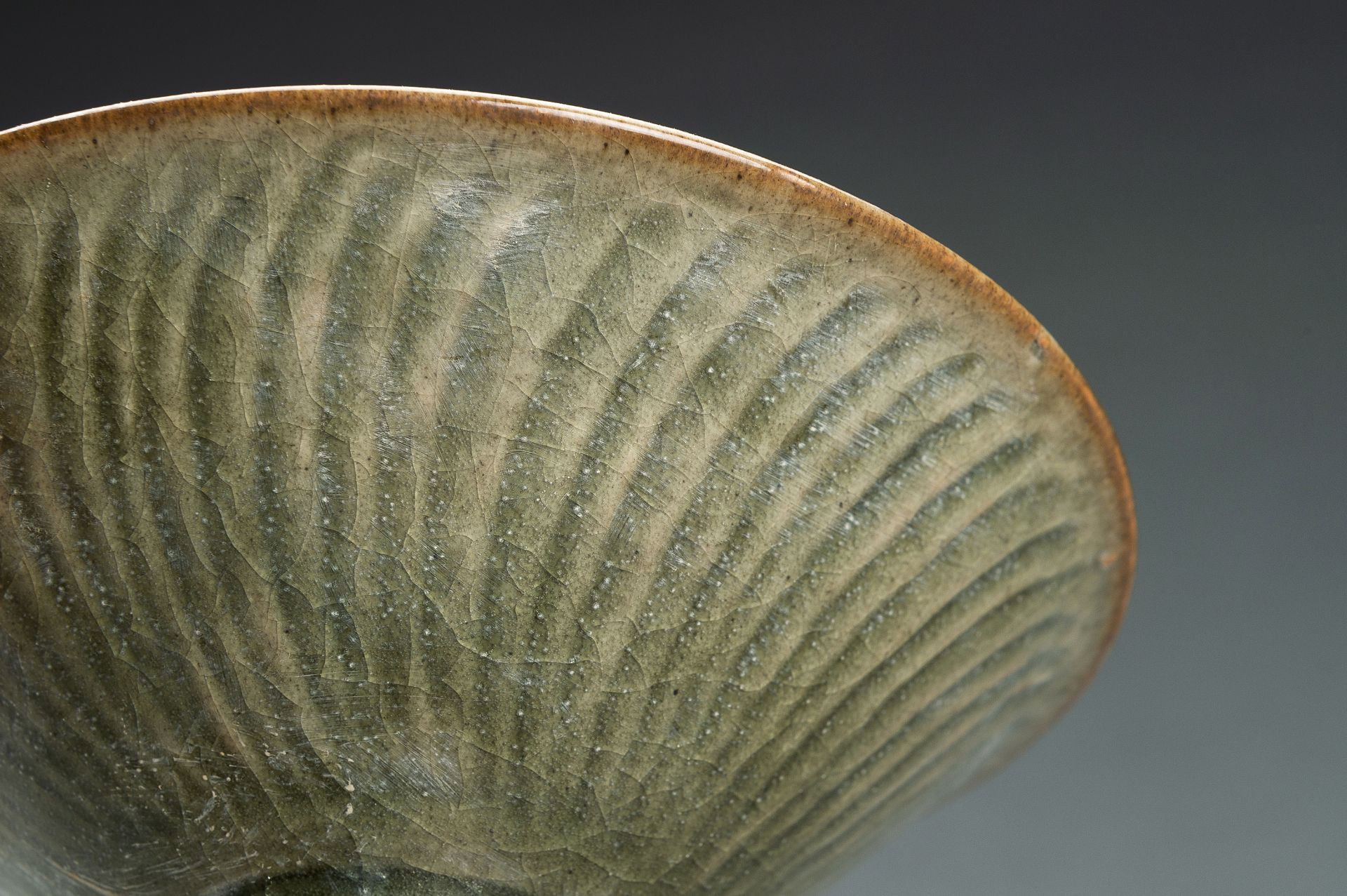 A LONGQUAN CELADON 'BOYS' BOWL, NORTHERN SONG STYLE - Image 8 of 13