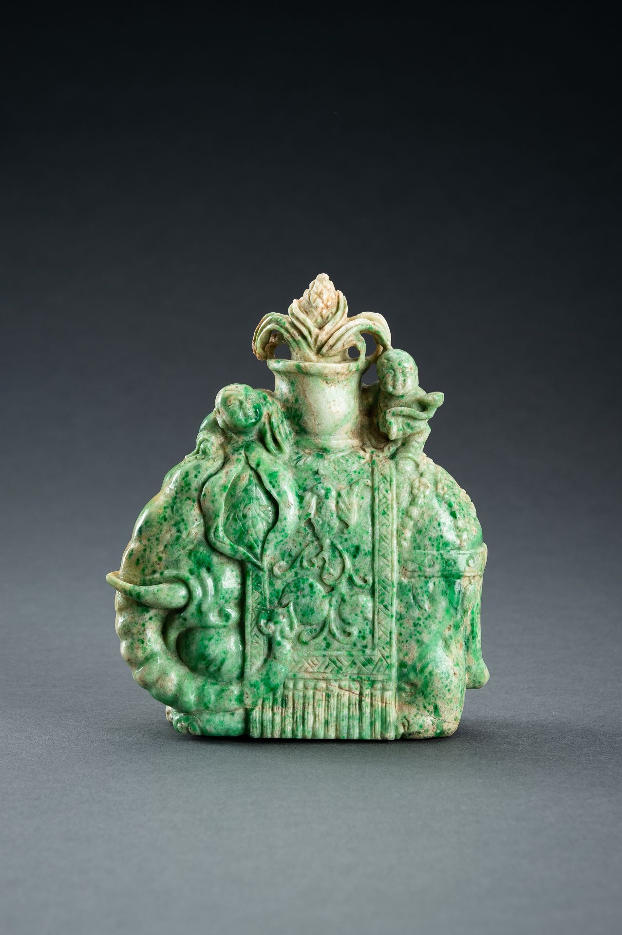 A JADEITE CARVING OF AN ELEPHANT AND BOYS, REPUBLIC PERIOD - Bild 2 aus 14