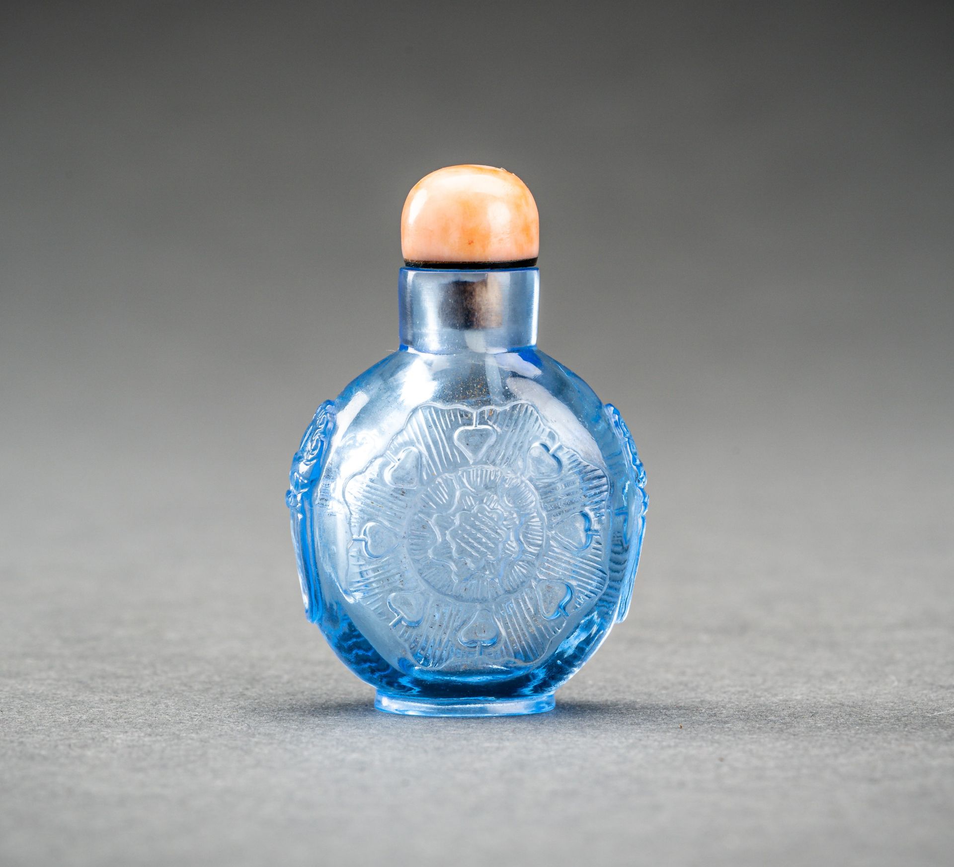 A SMALL TRANSPARENT BLUE GLASS SNUFF BOTTLE, REPUBLIC