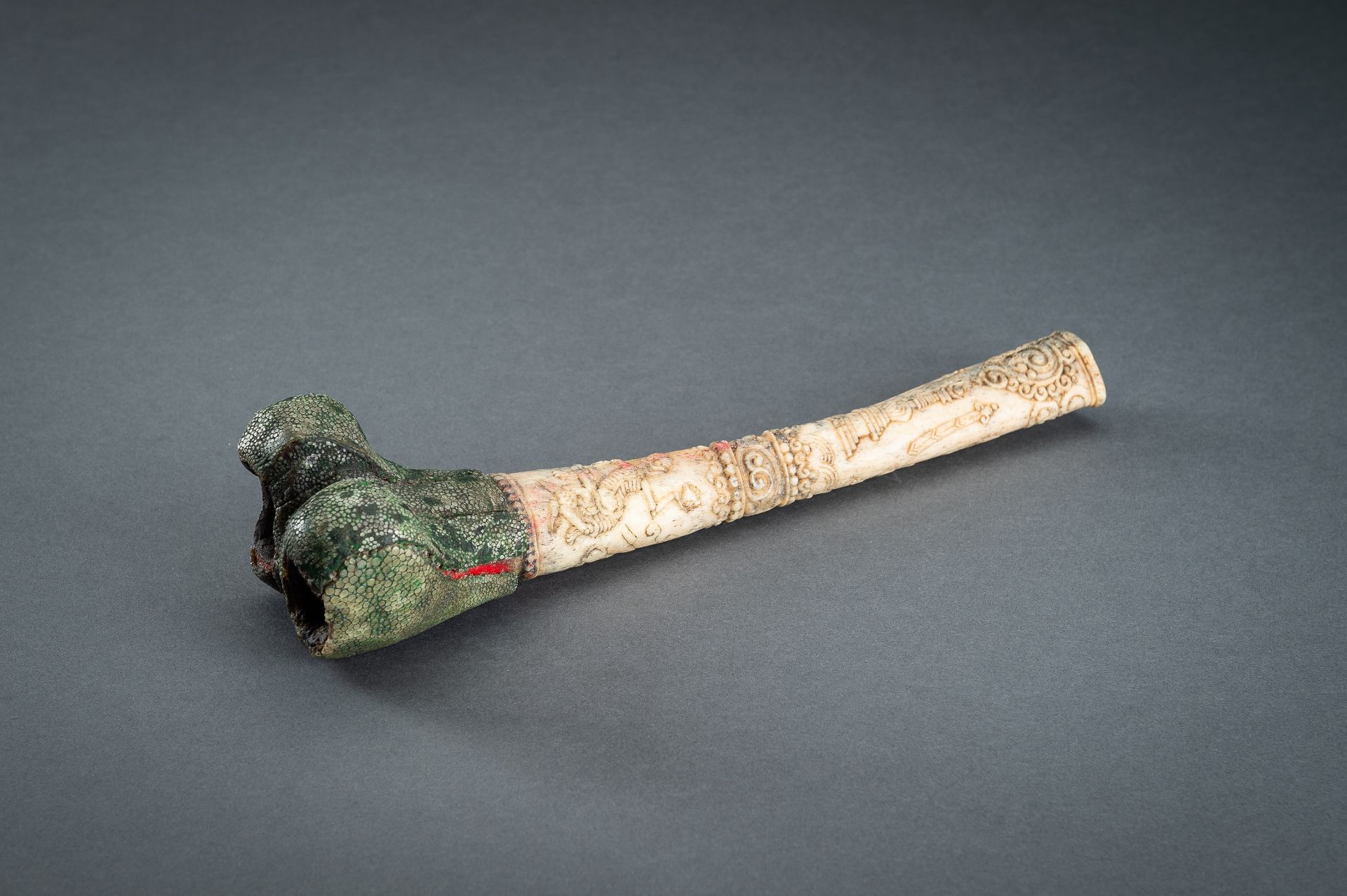 A TIBETAN BONE TRUMPET, KANGLING, 19th CENTURY