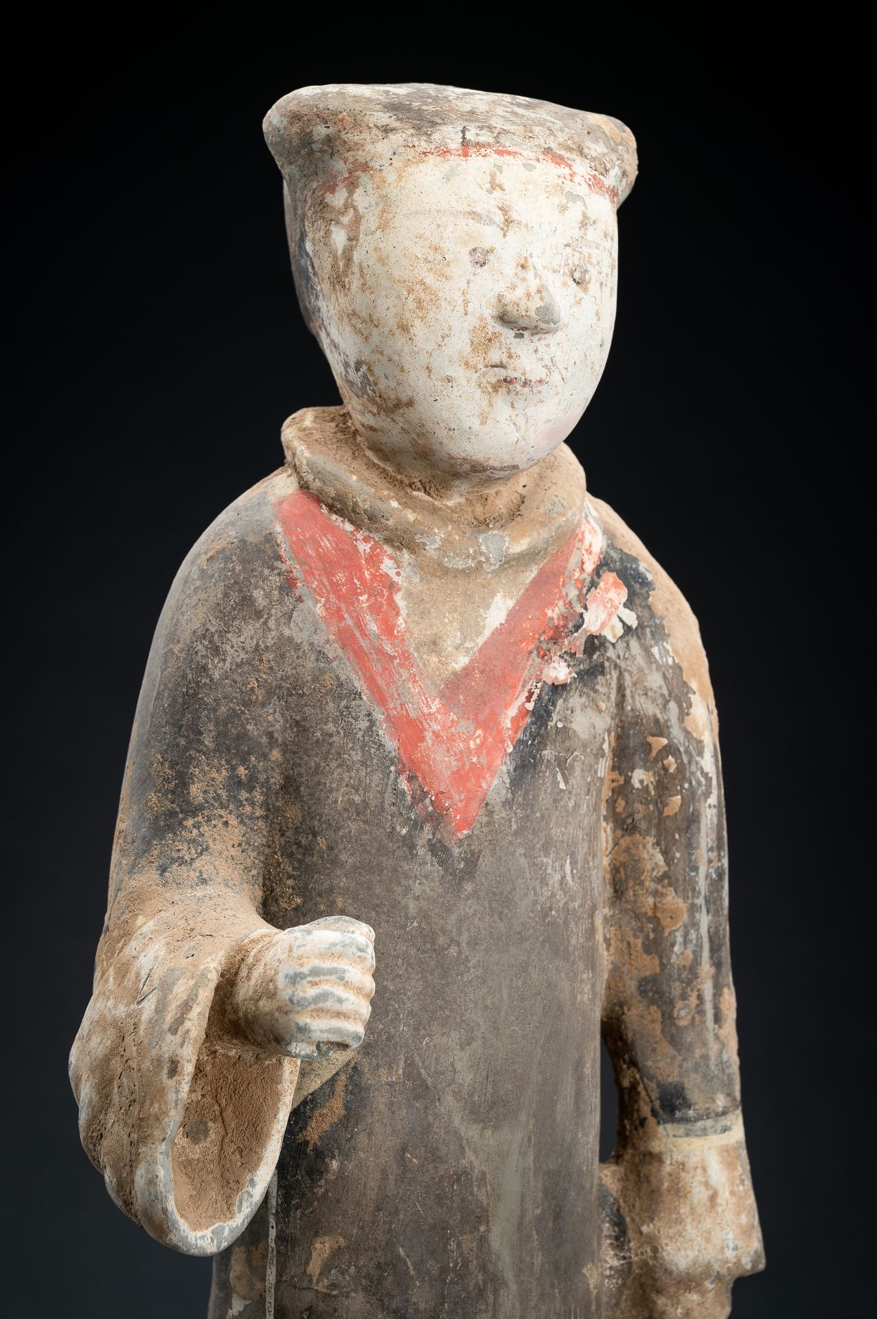 A POTTERY FIGURE OF A GUARD, HAN DYNASTY - Image 6 of 14