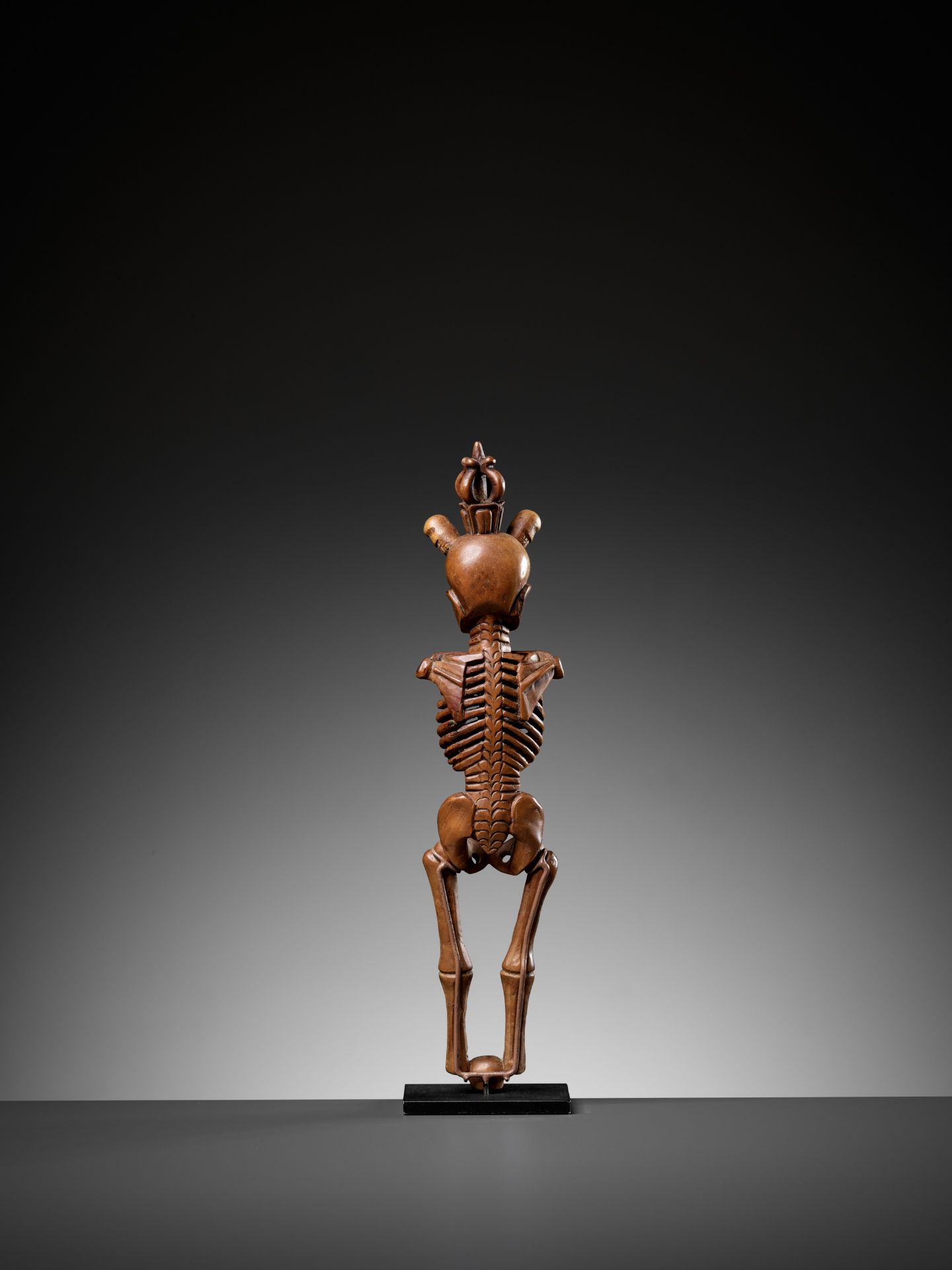 AN IMPORTANT AND RARE BAMBOO FIGURE OF A CITIPATI, 17TH-18TH CENTURY - Image 6 of 11