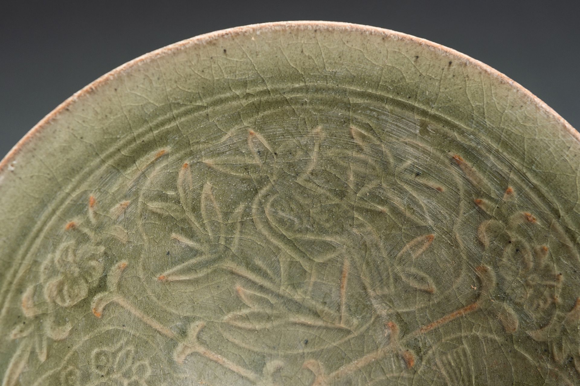 A LONGQUAN CELADON 'BIRDS' BOWL, NORTHERN SONG STYLE - Image 10 of 16