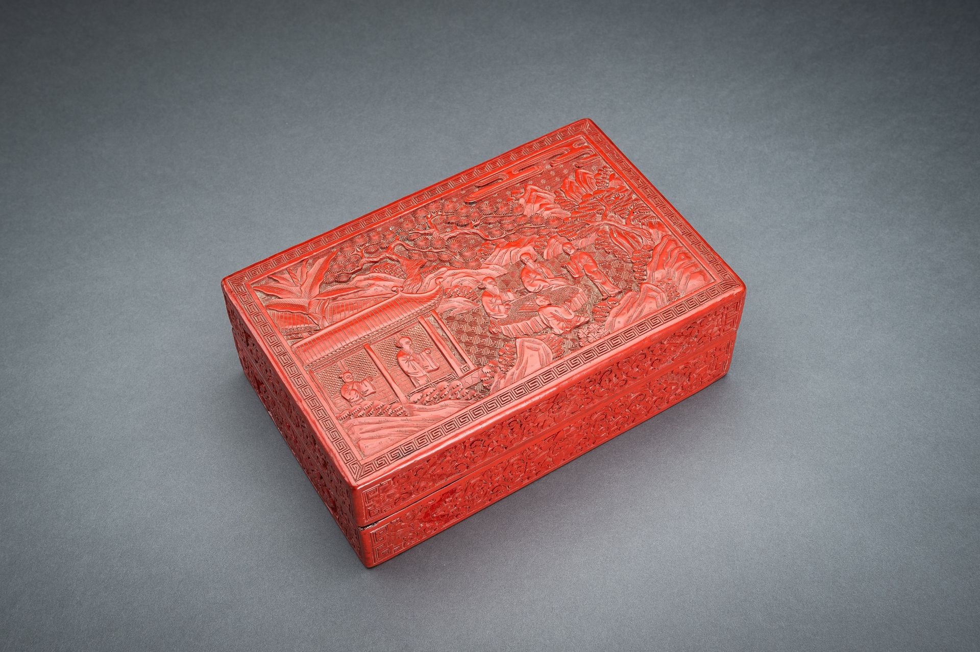 A CINNABAR LACQUER 'SCHOLAR' BOX AND COVER, REPUBLIC PERIOD - Bild 5 aus 20