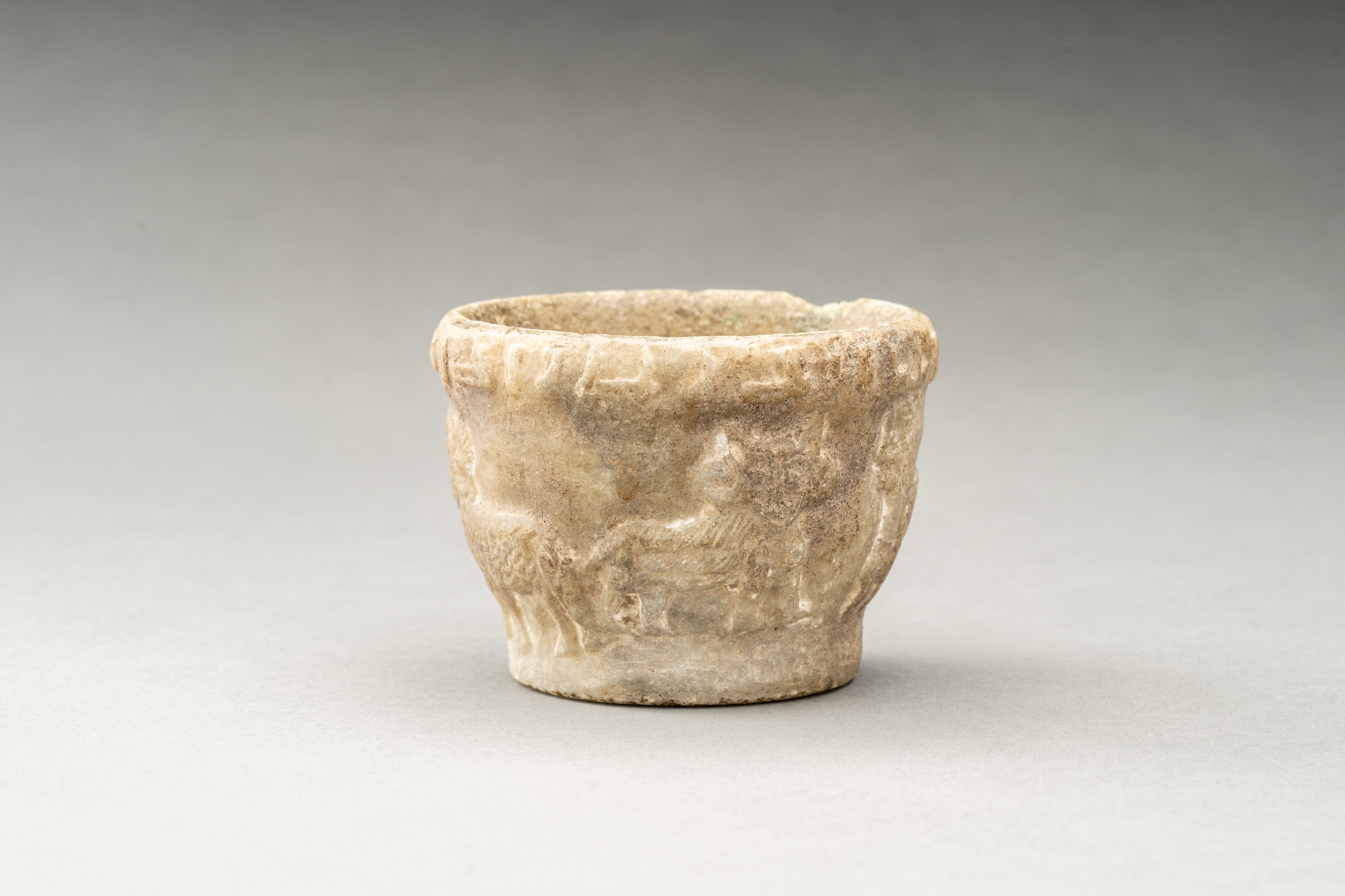 A WESTERN ASIATIC MARBLE BOWL, 3RD MILLENNIUM BC - Image 2 of 8