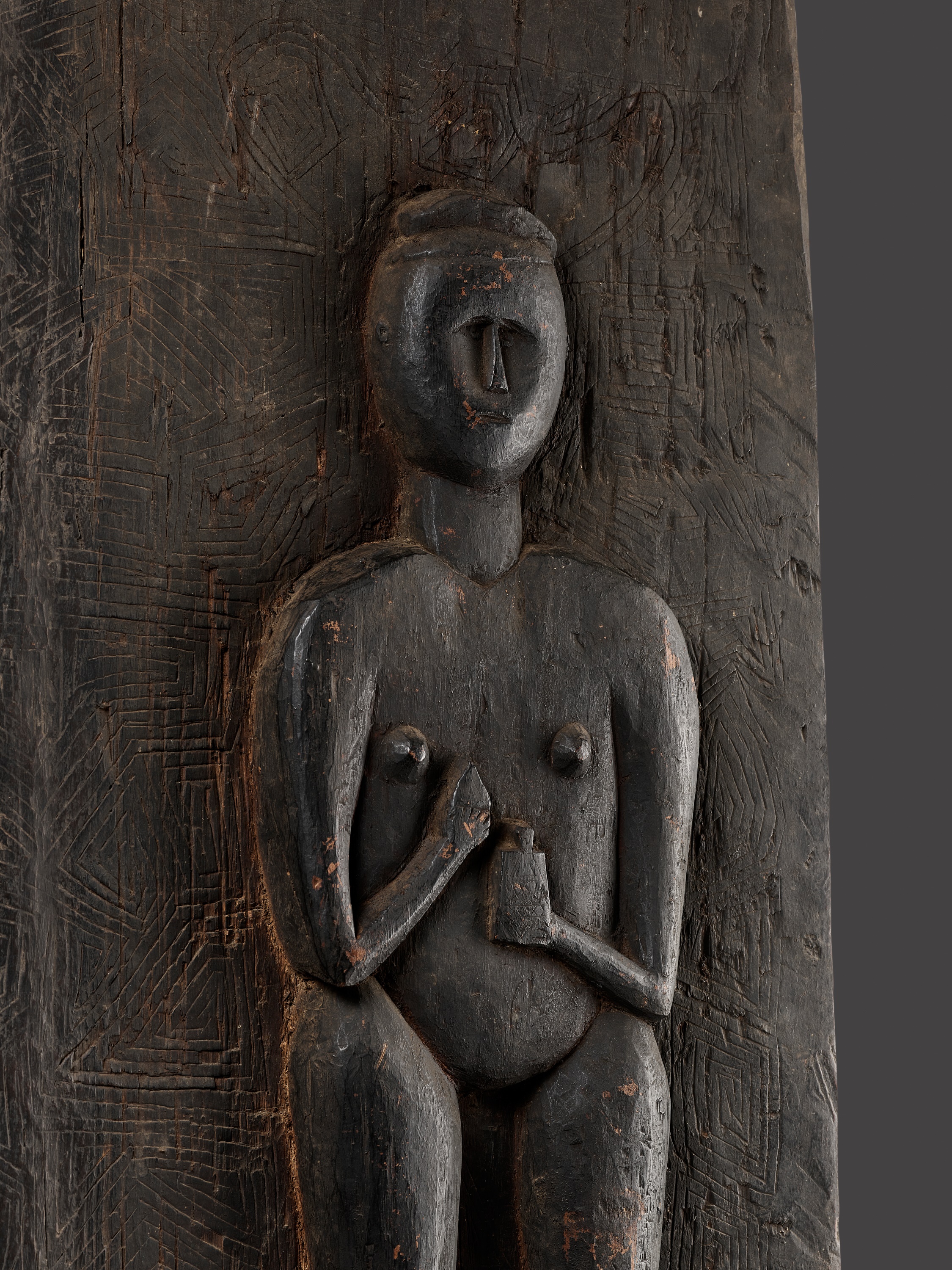 A RARE AND LARGE CARVED HARDWOOD 'MALE AND FEMALE' DOOR, ODA MATAN - Image 3 of 9