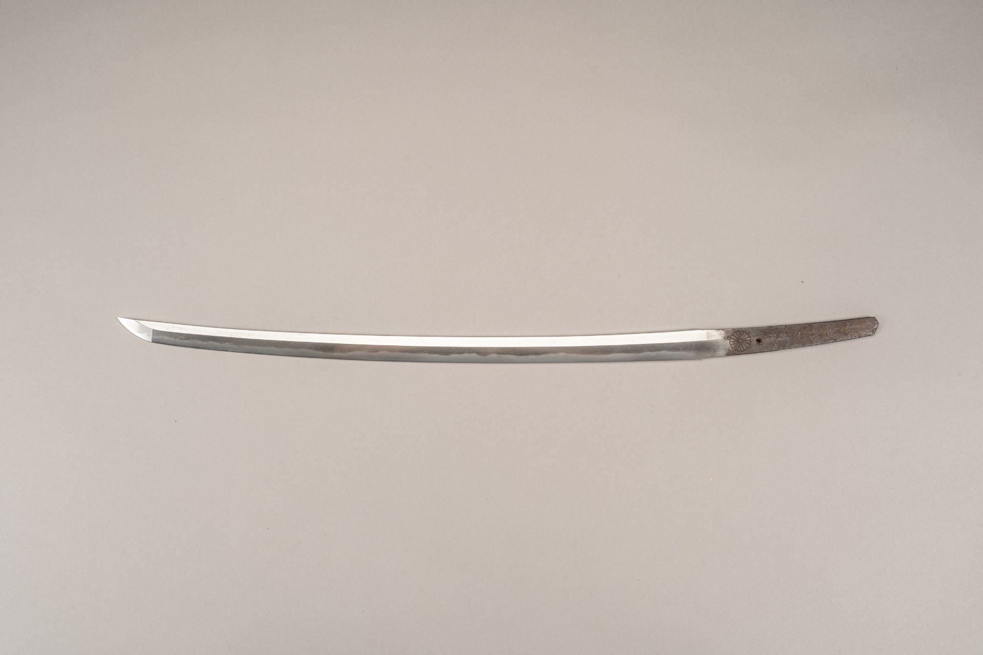 BITCHU NO KAMI YASUHIRO: A KOTO WAKIZASHI IN SHIRASAYA - Bild 3 aus 6