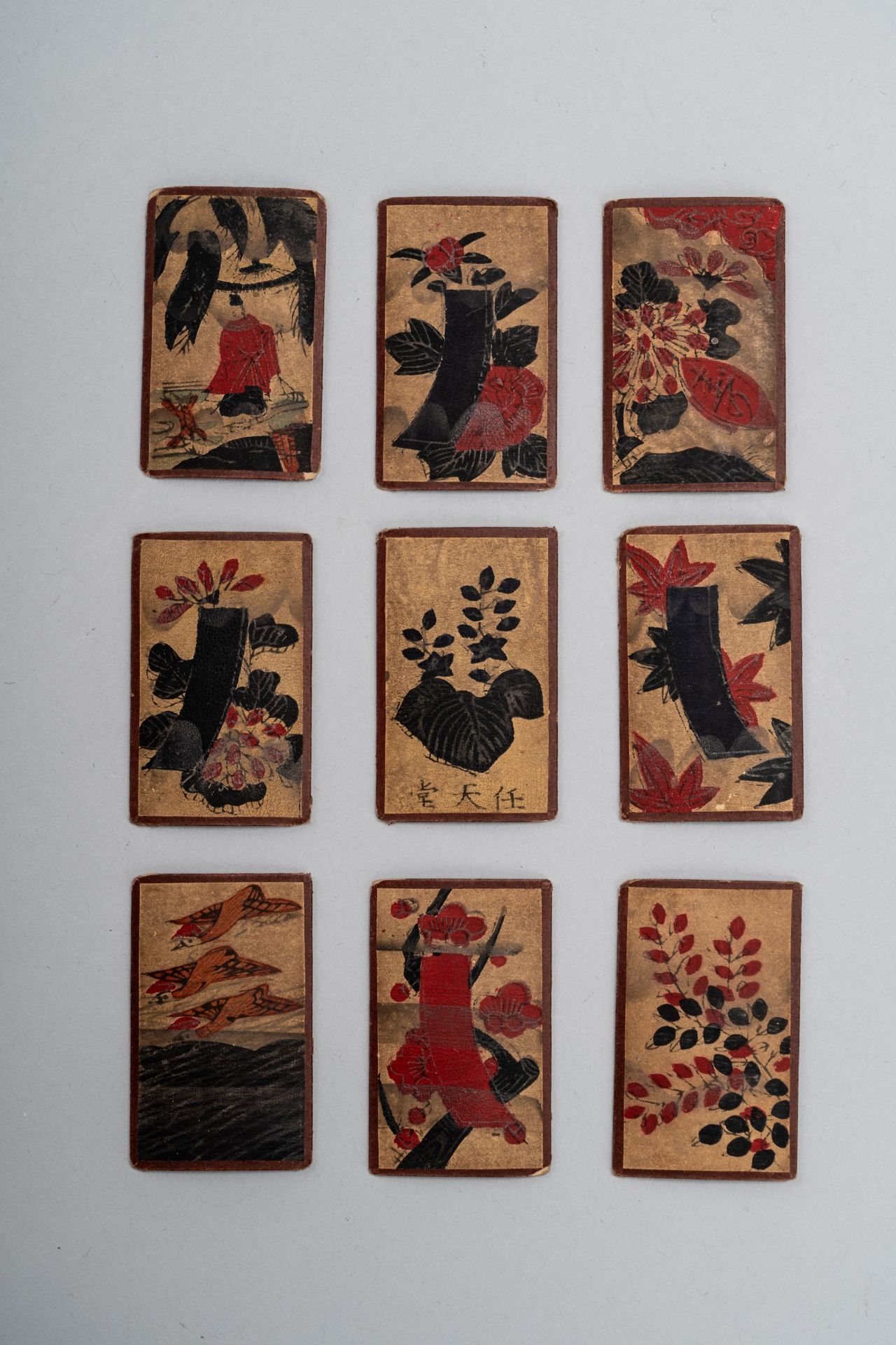 A COMPLETE DECK OF HANAFUDA NINTENDO CARDS, TAISHO - Bild 3 aus 4