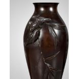 A FINE BRONZE VASE DEPICTING SPARROWS AND BAMBOO