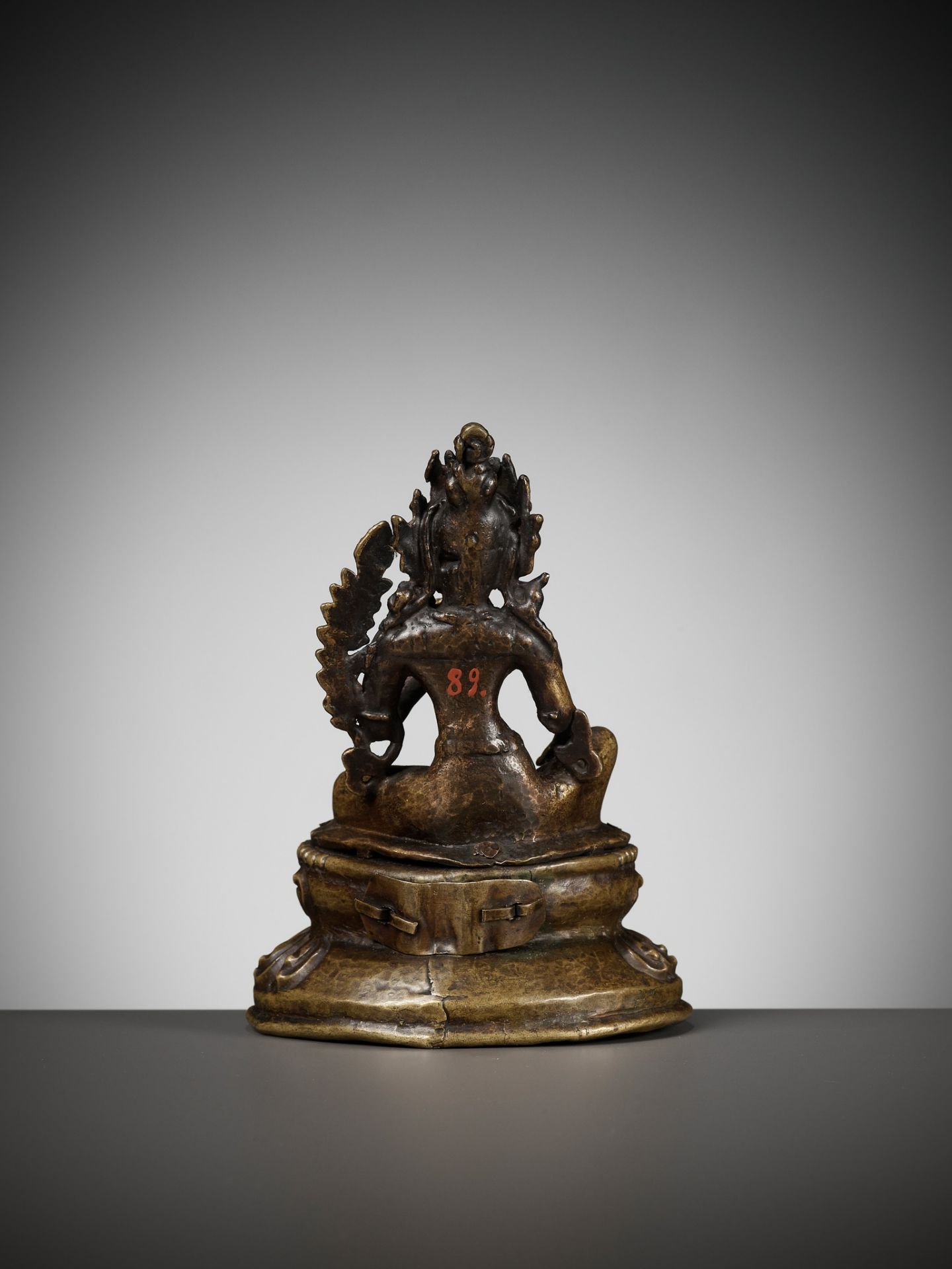 A GILT COPPER REPOUSSE FIGURE OF TARA, NEPAL, 18TH-19TH CENTURY - Image 10 of 15