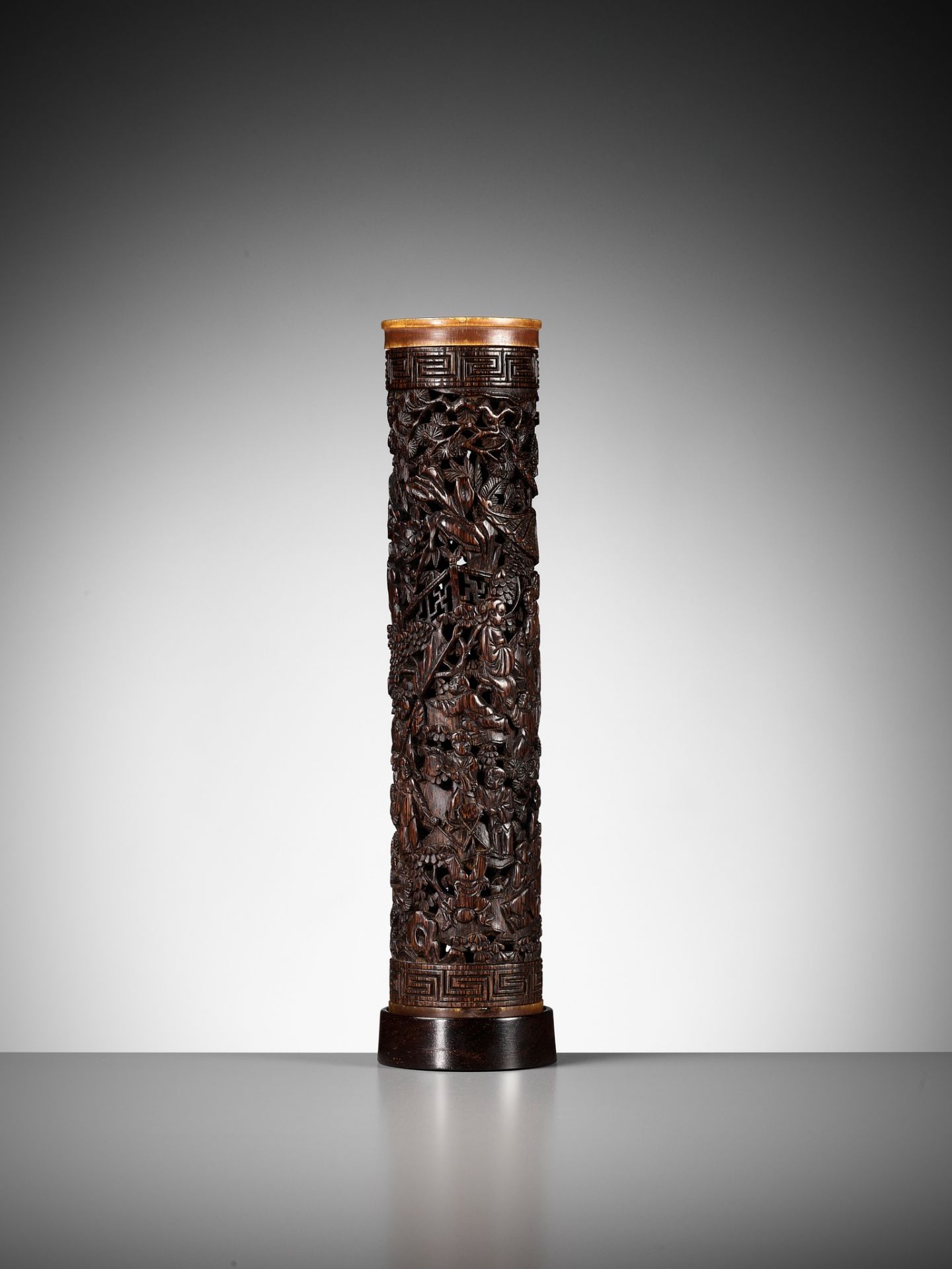 A CARVED AND RETICULATED BAMBOO PARFUMIER, CHINA, 18TH CENTURY - Bild 7 aus 7