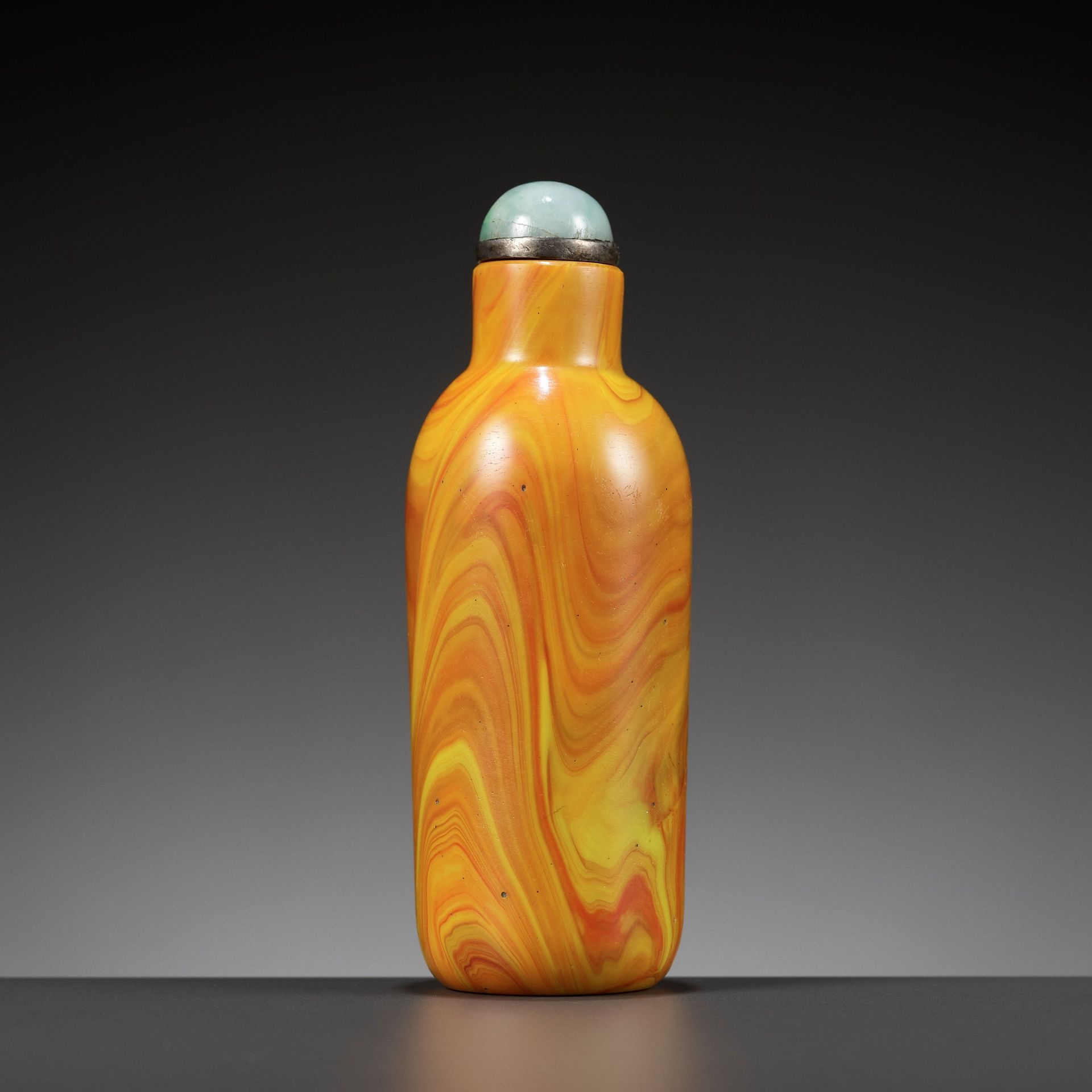 AN IMPERIAL ‘REALGAR’ GLASS SNUFF BOTTLE,ATTRIBUTED TO THE PALACE WORKSHOPS,QIANLONG MARK AND PERIOD