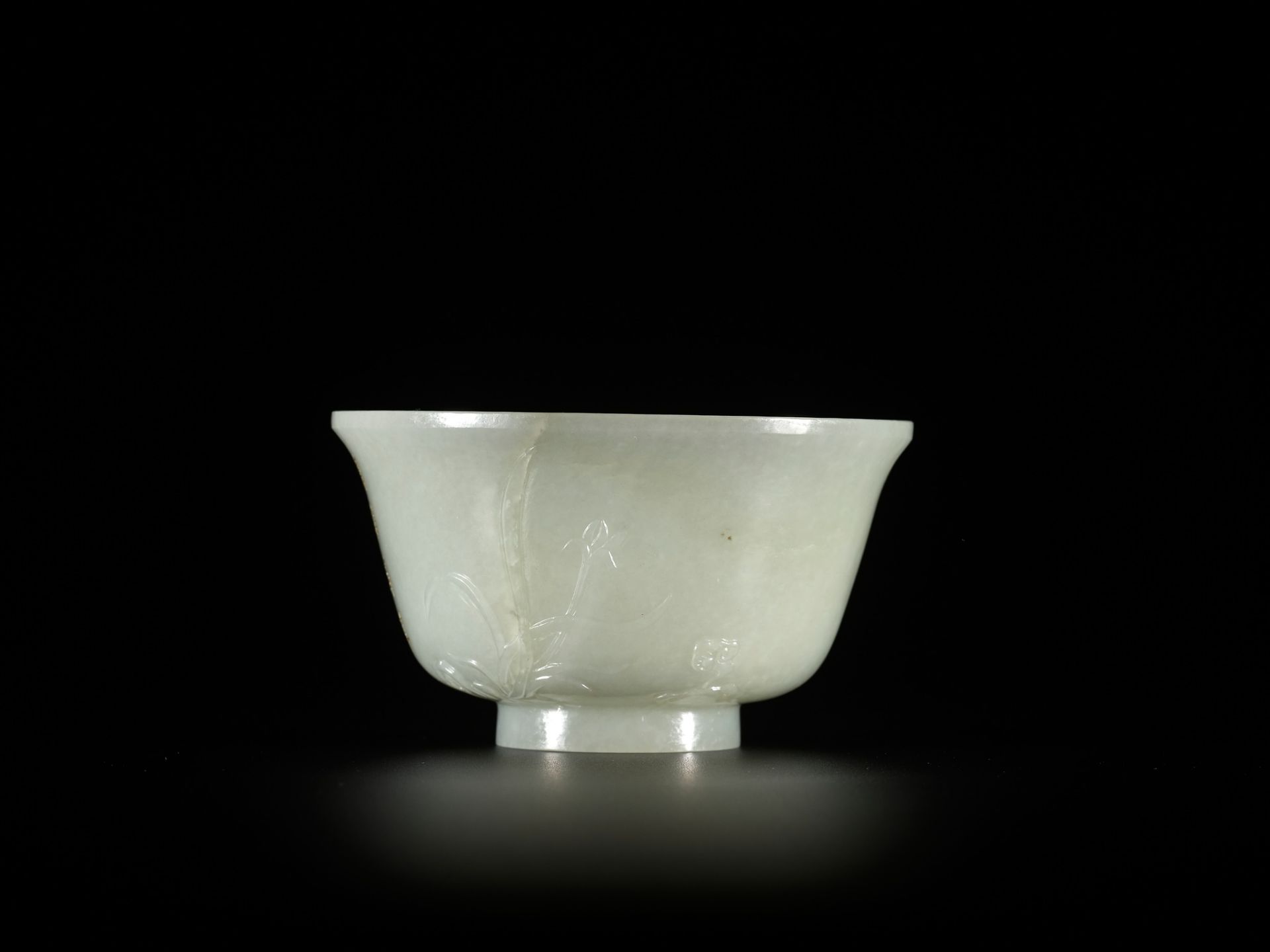 AN INSCRIBED AND TRANSLUCENT JADE 'ORCHIDS' BOWL, CHINA, 18th CENTURY - Bild 18 aus 18