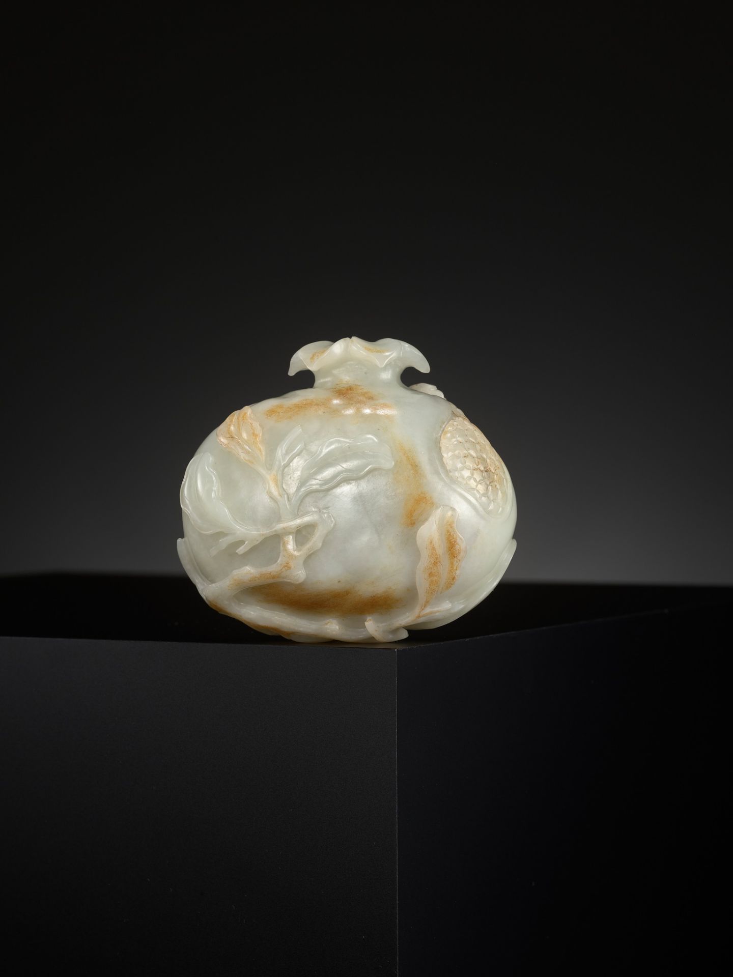 A PALE CELADON AND RUSSET JADE 'CICADA AND POMEGRANATE' WATER POT, CHINA, 18TH CENTURY - Image 6 of 15