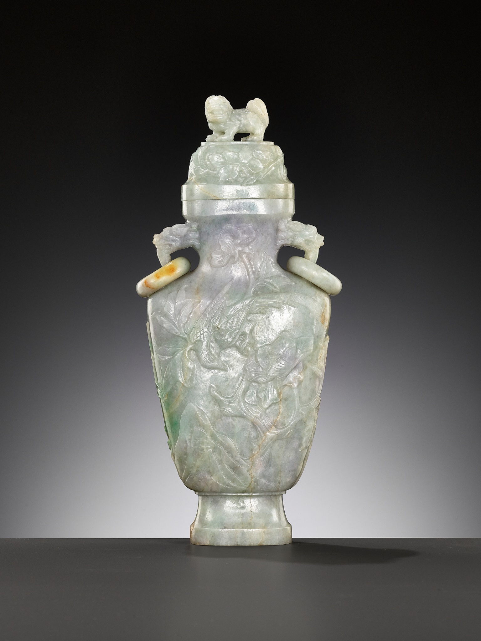 A JADEITE BALUSTER VASE AND COVER, LATE QING DYNASTY TO REPUBLIC PERIOD - Image 2 of 12