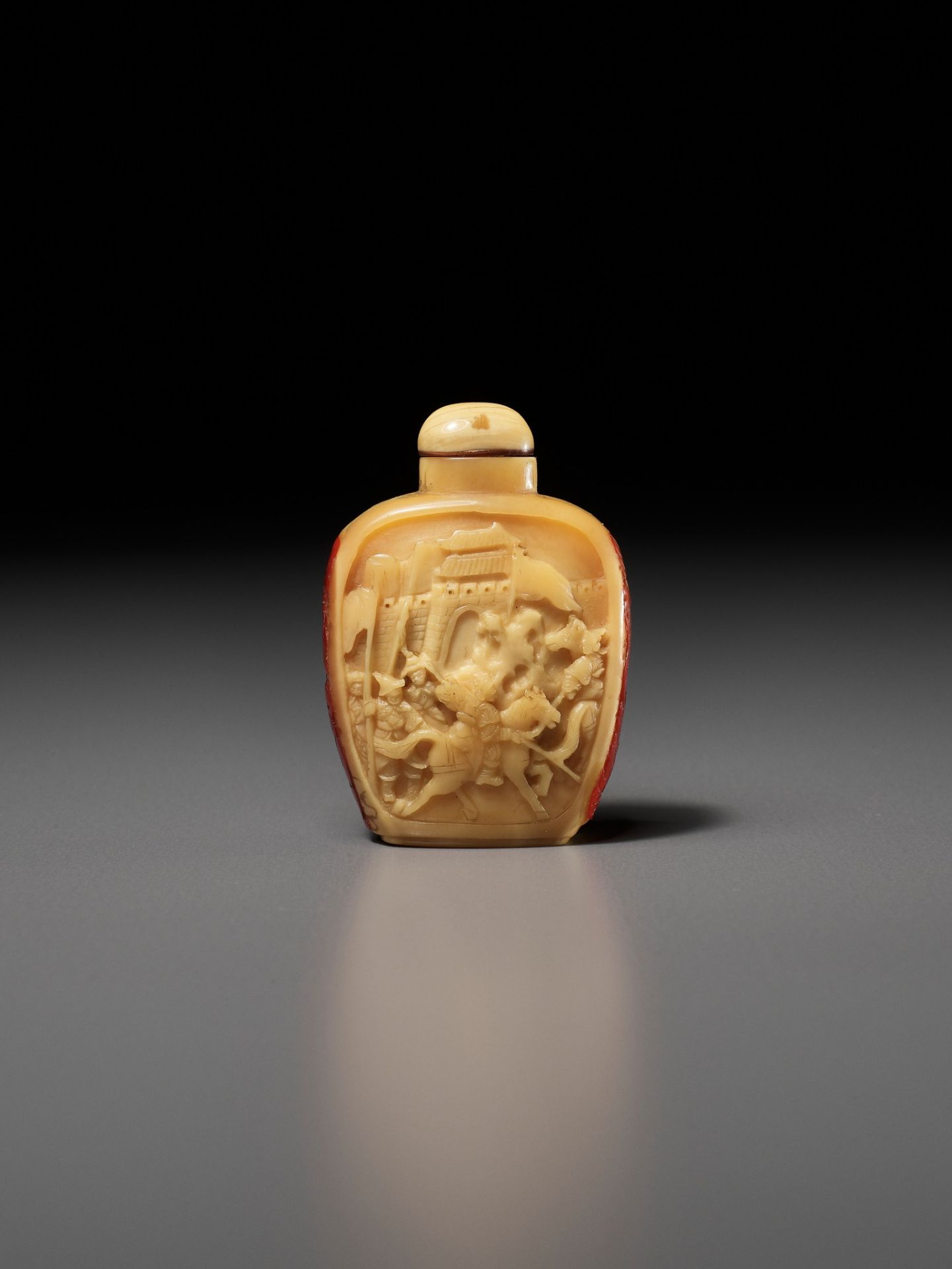 A HORNBILL 'CAT AND BUTTERFLY' SNUFF BOTTLE, 1800-1880 - Image 7 of 12