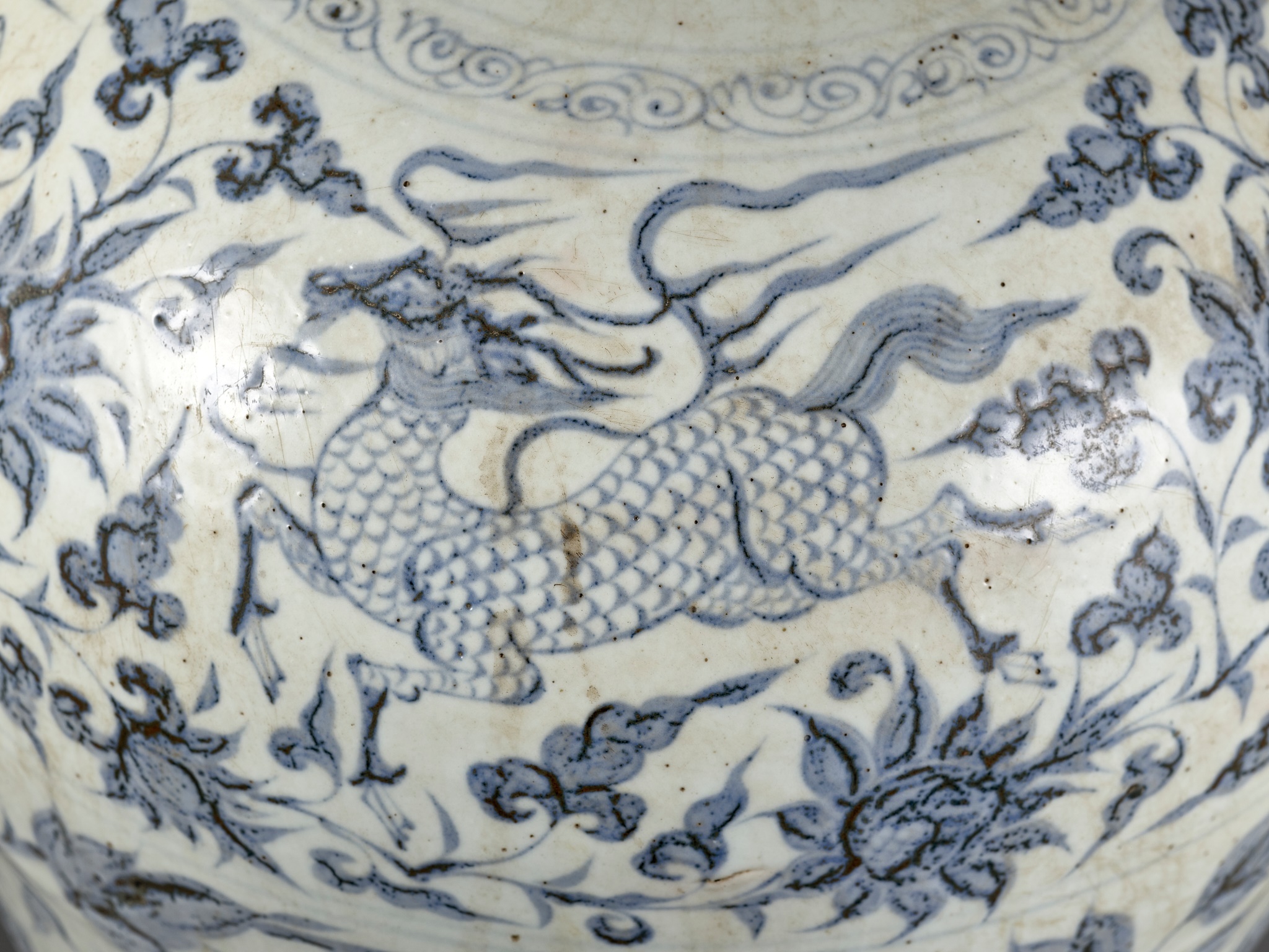A BLUE AND WHITE 'PEONY, PHOENIX AND LONGMA' VASE, MEIPING, CHINA, 14TH-15TH CENTURY - Image 5 of 26