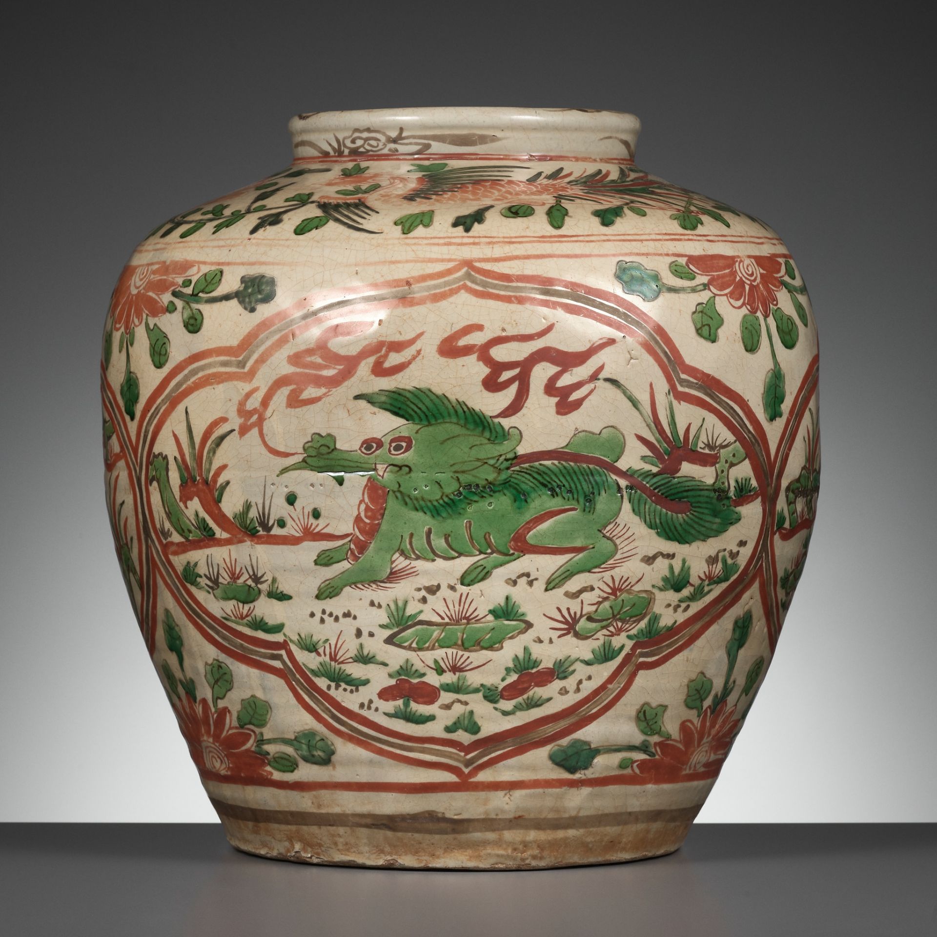 A LARGE ‘QILIN, MYTHICAL HOUND AND BUDDHIST LION’ JAR, MING DYNASTY, JIAJING PERIOD, 1521-1567