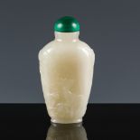 A WHITE JADE 'DEER AND CRANE' SNUFF BOTTLE, MID-QING DYNASTY