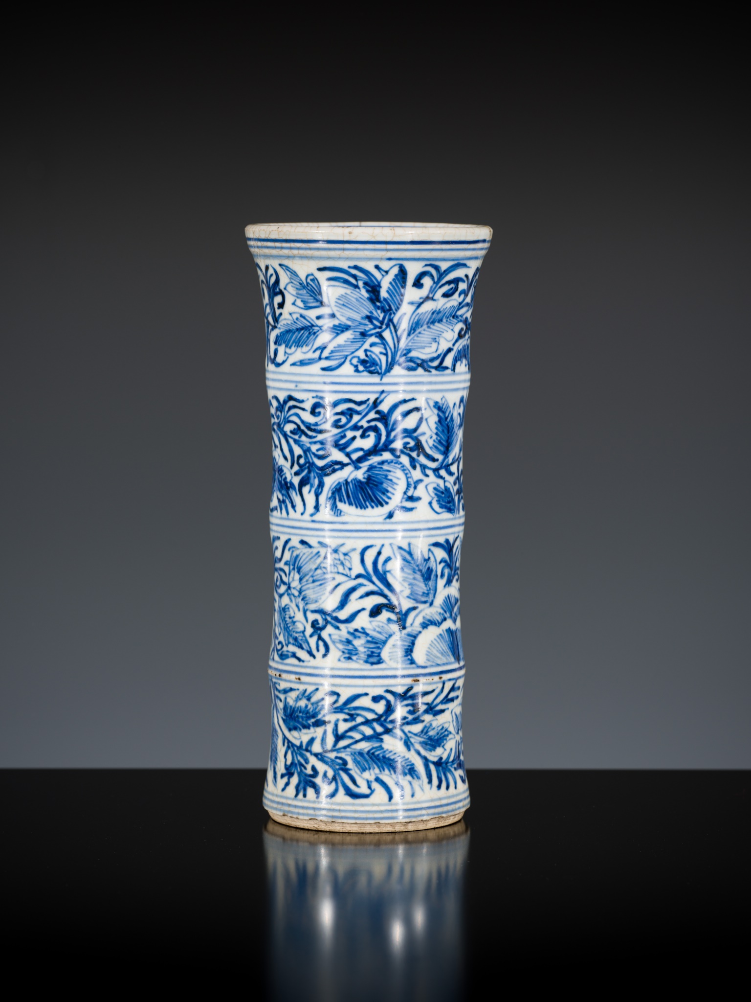 A BLUE AND WHITE 'BAMBOO' BEAKER VASE, KANGXI PERIOD - Image 2 of 7