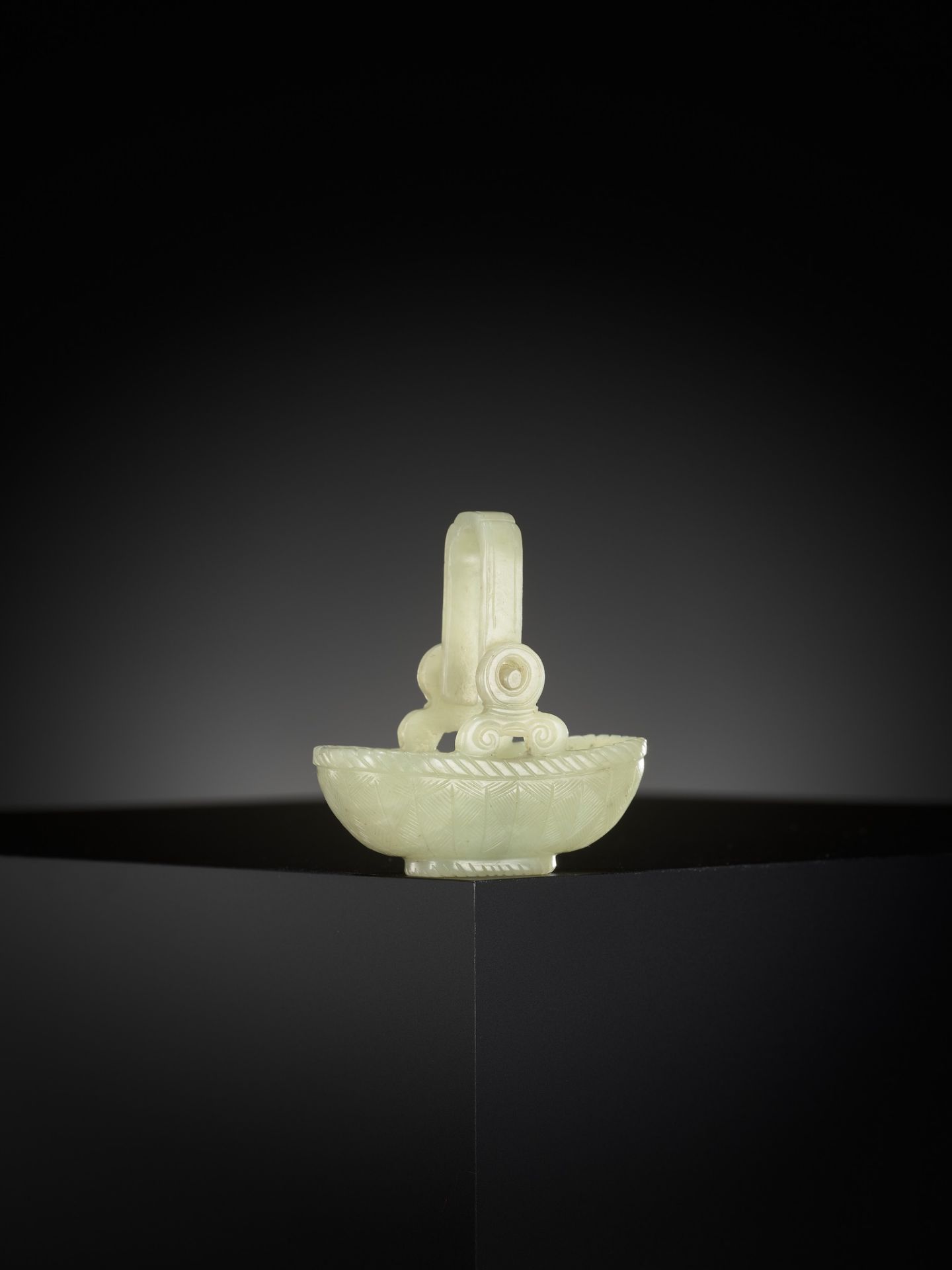 A YELLOW JADE CARVING OF A BASKET WITH MOVABLE HANDLE, CHINA, 18TH CENTURY - Image 10 of 12