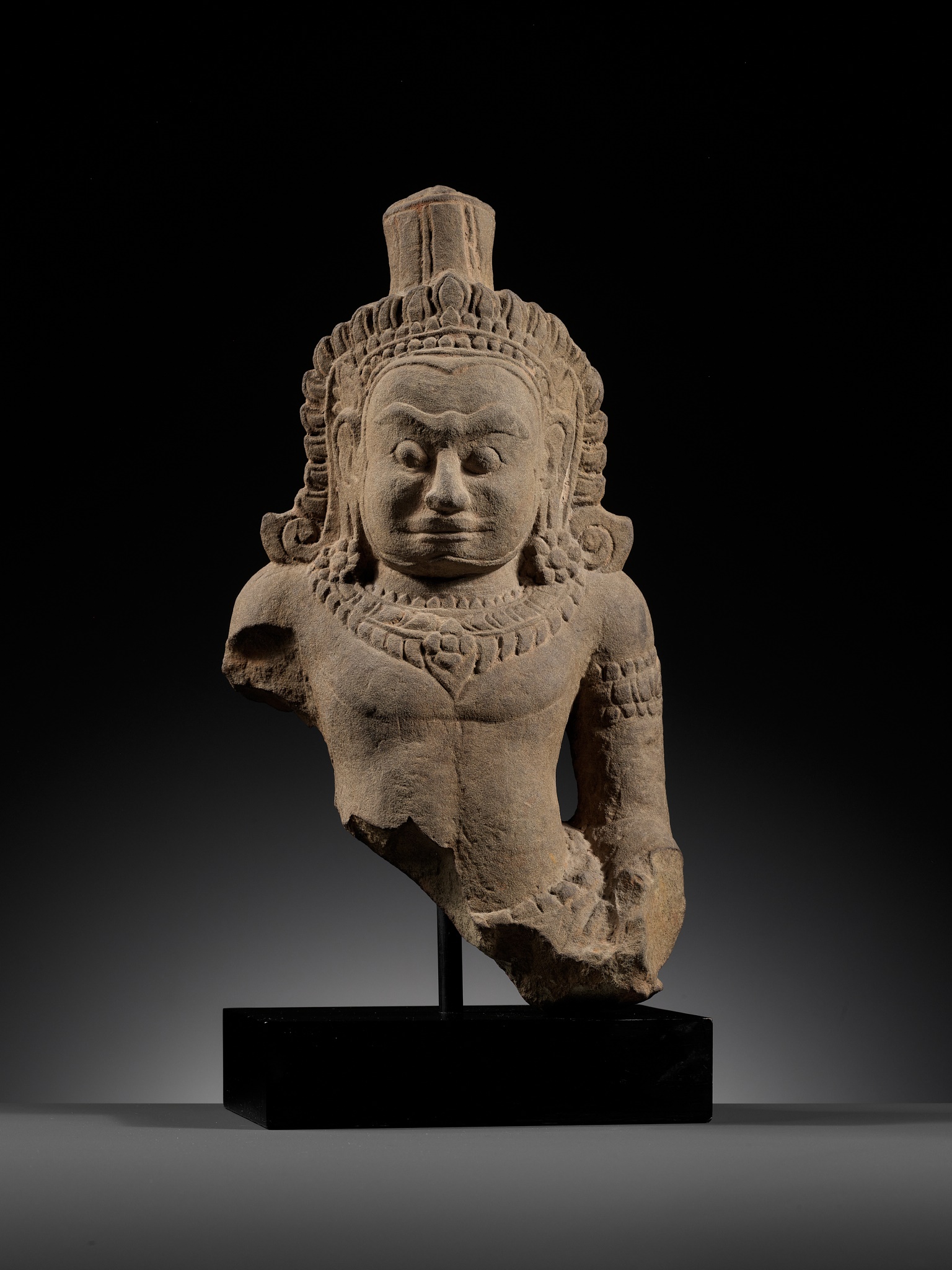 A SANDSTONE BUST OF A DEMON, ASURA, ANGKOR PERIOD - Image 6 of 11