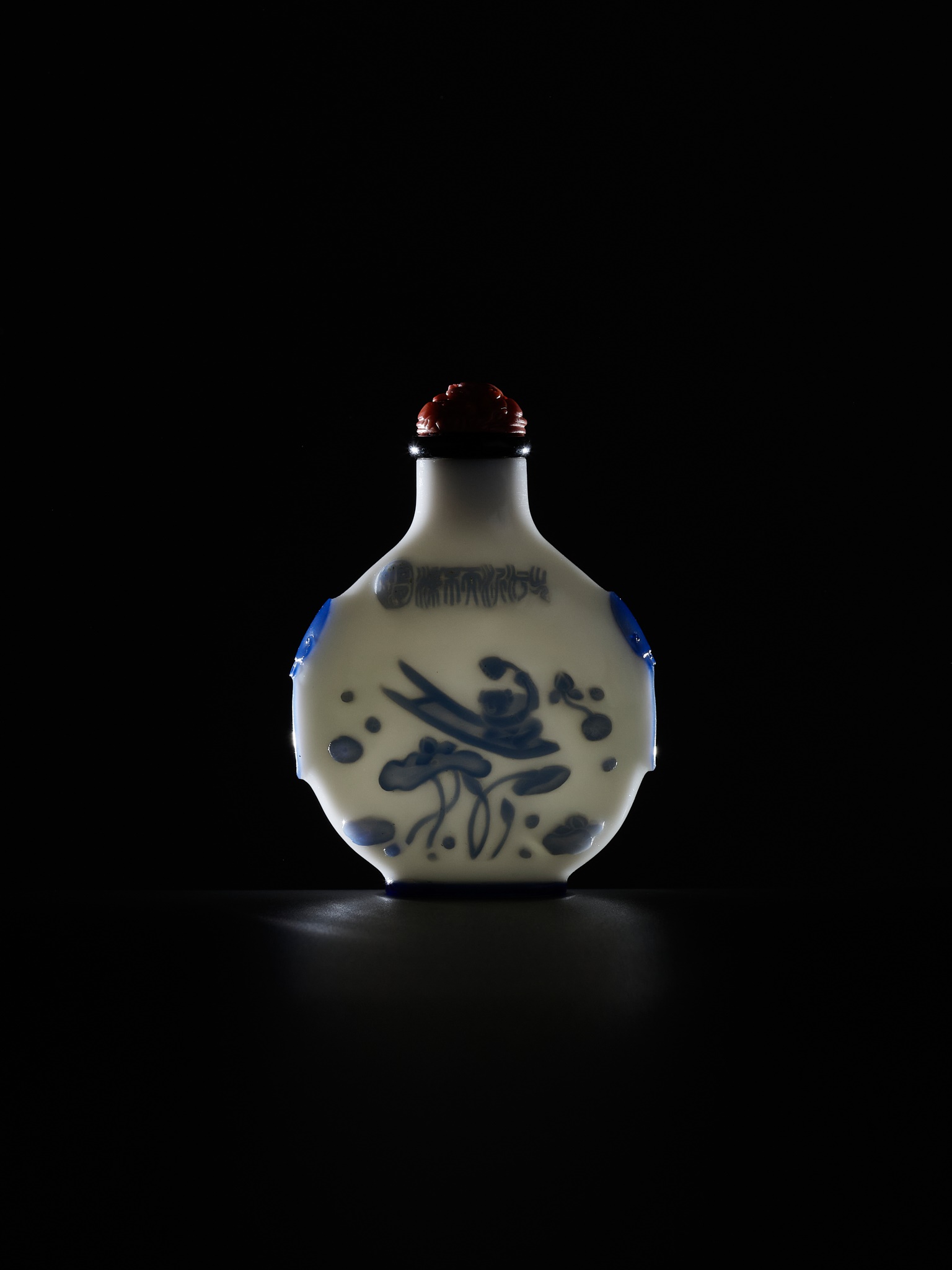 AN INSCRIBED SAPPHIRE-BLUE OVERLAY GLASS SNUFF BOTTLE, YANGZHOU SCHOOL, CHINA, 1800-1880 - Image 9 of 20
