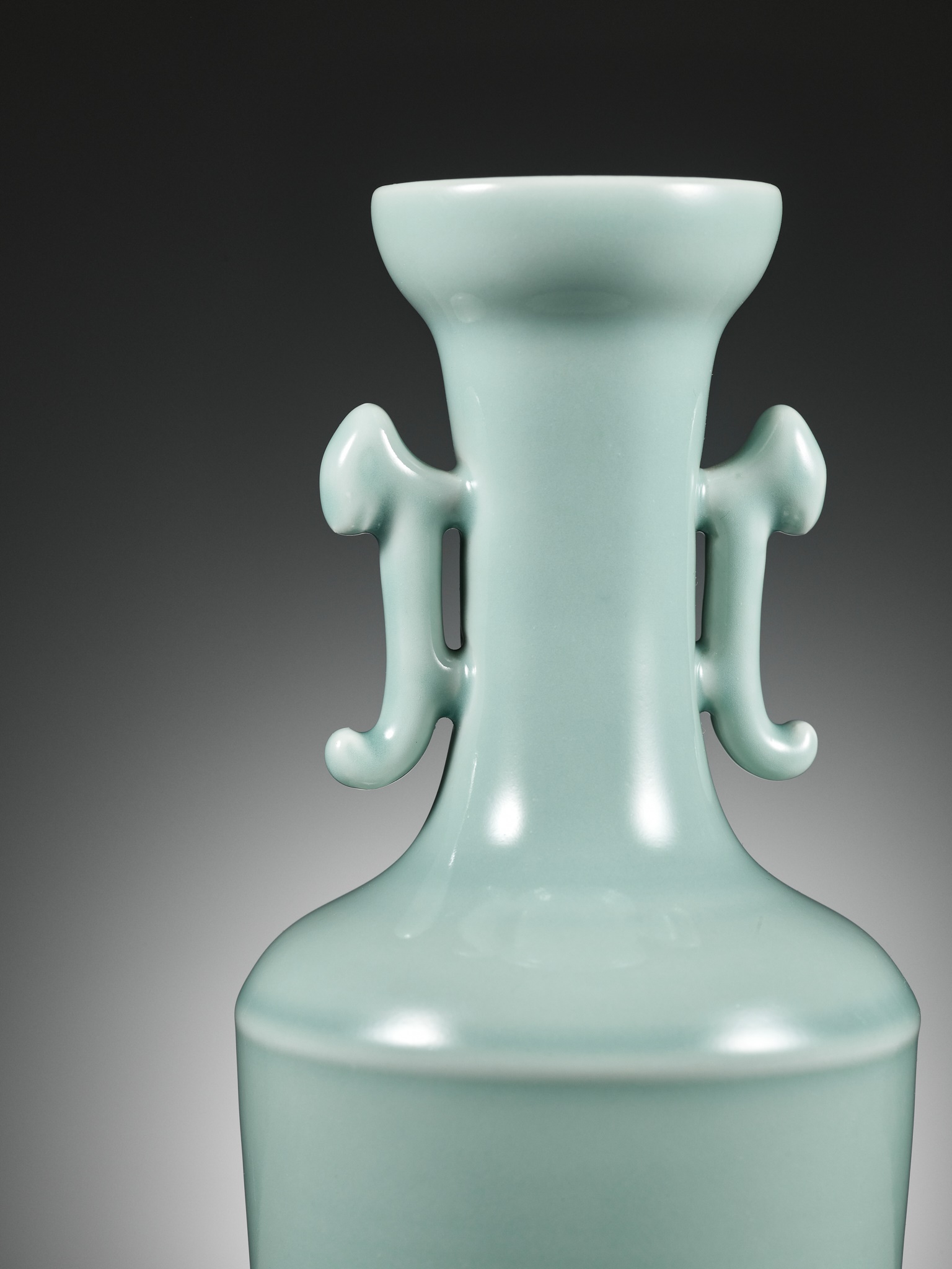 A RU-TYPE MALLET VASE, YONGZHENG MARK AND PERIOD - Image 13 of 19