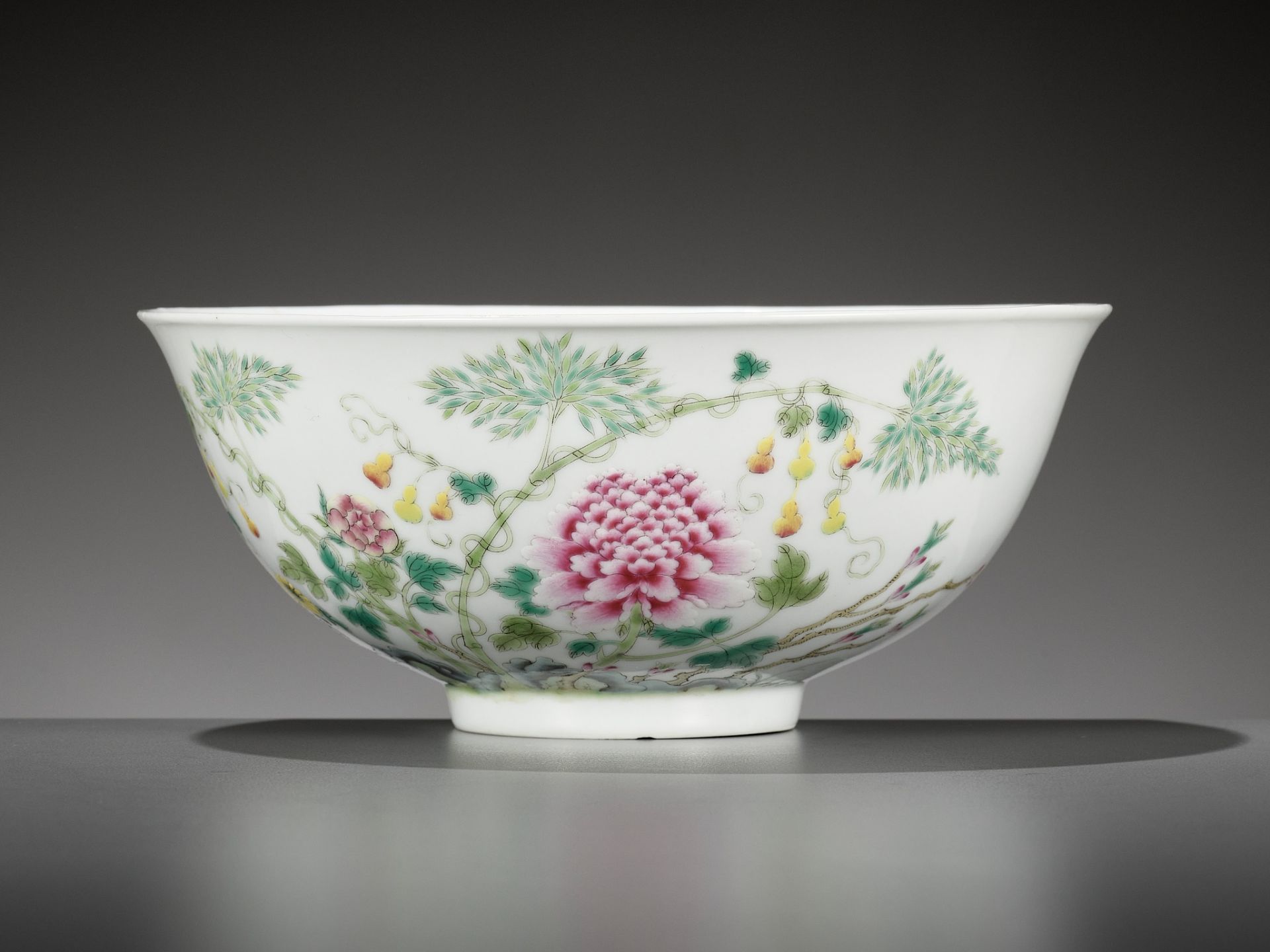 A LARGE FAMILLE-ROSE 'FLORAL' BOWL, GUANGXU MARK AND PERIOD