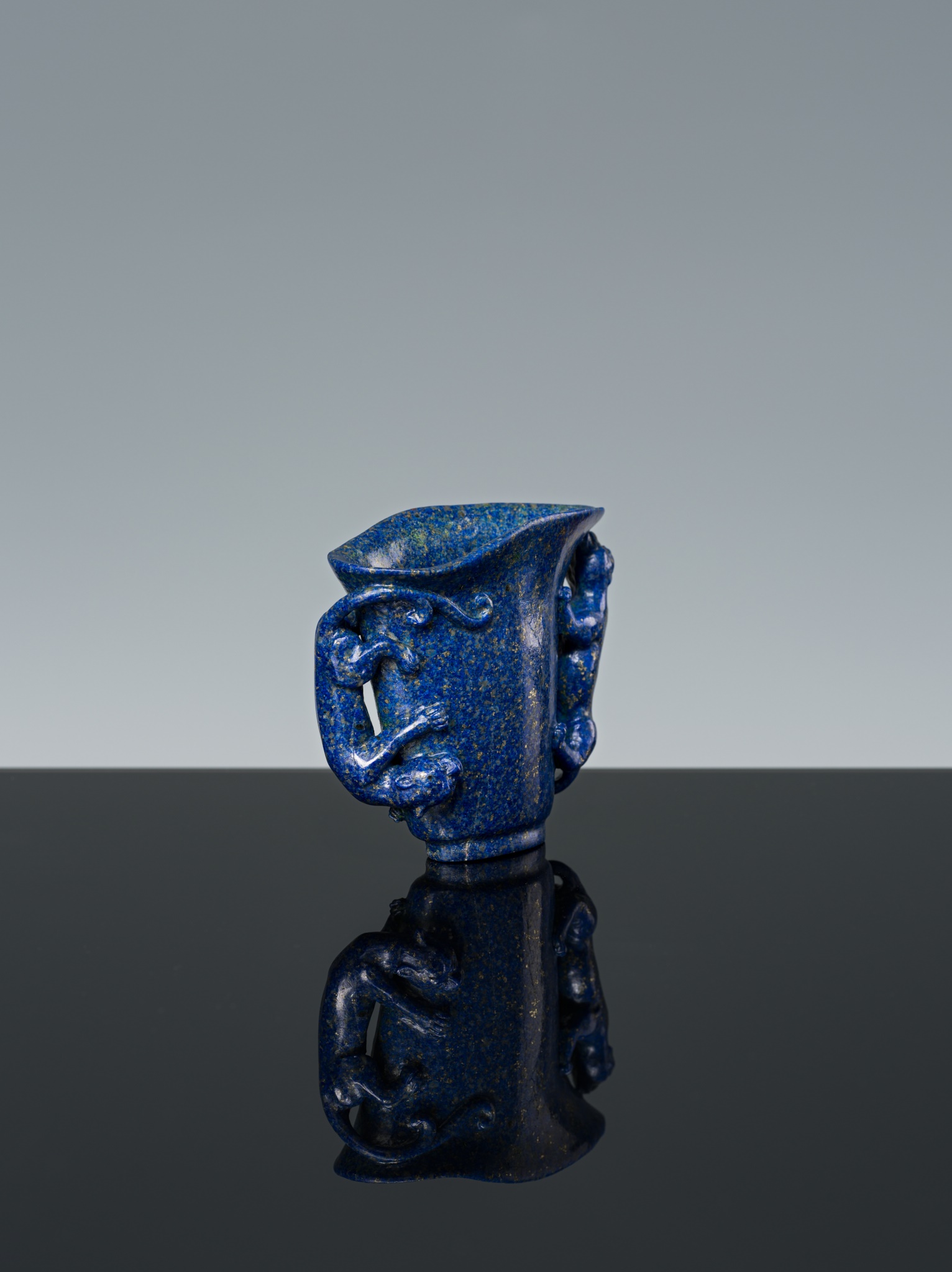 A LAPIS LAZULI 'CHILONG' LIBATION CUP, LATE QING DYNASTY - Image 5 of 10